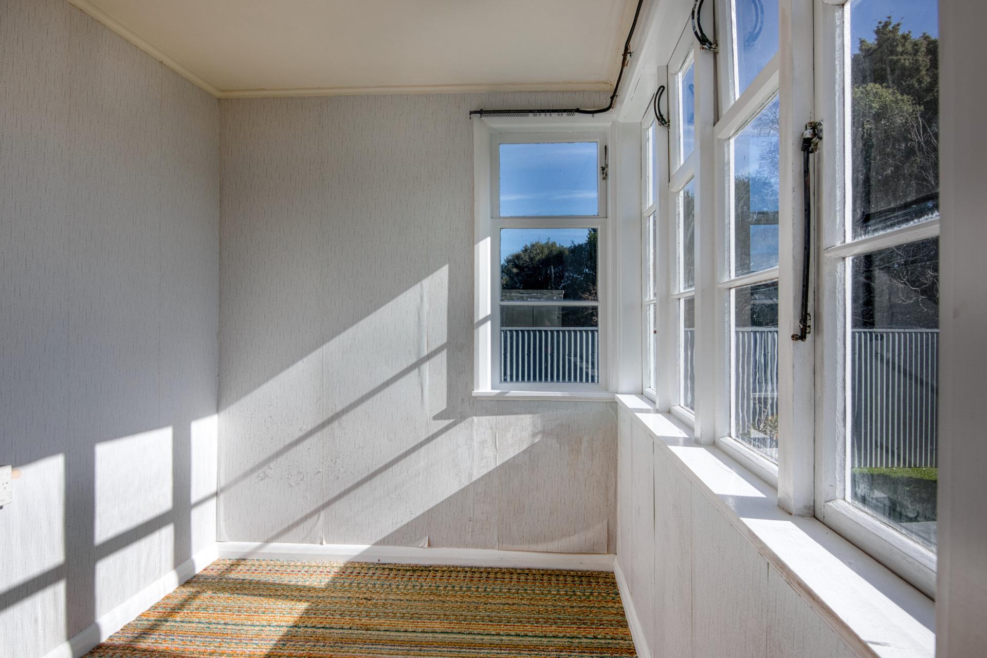 129 Savage Crescent, West End