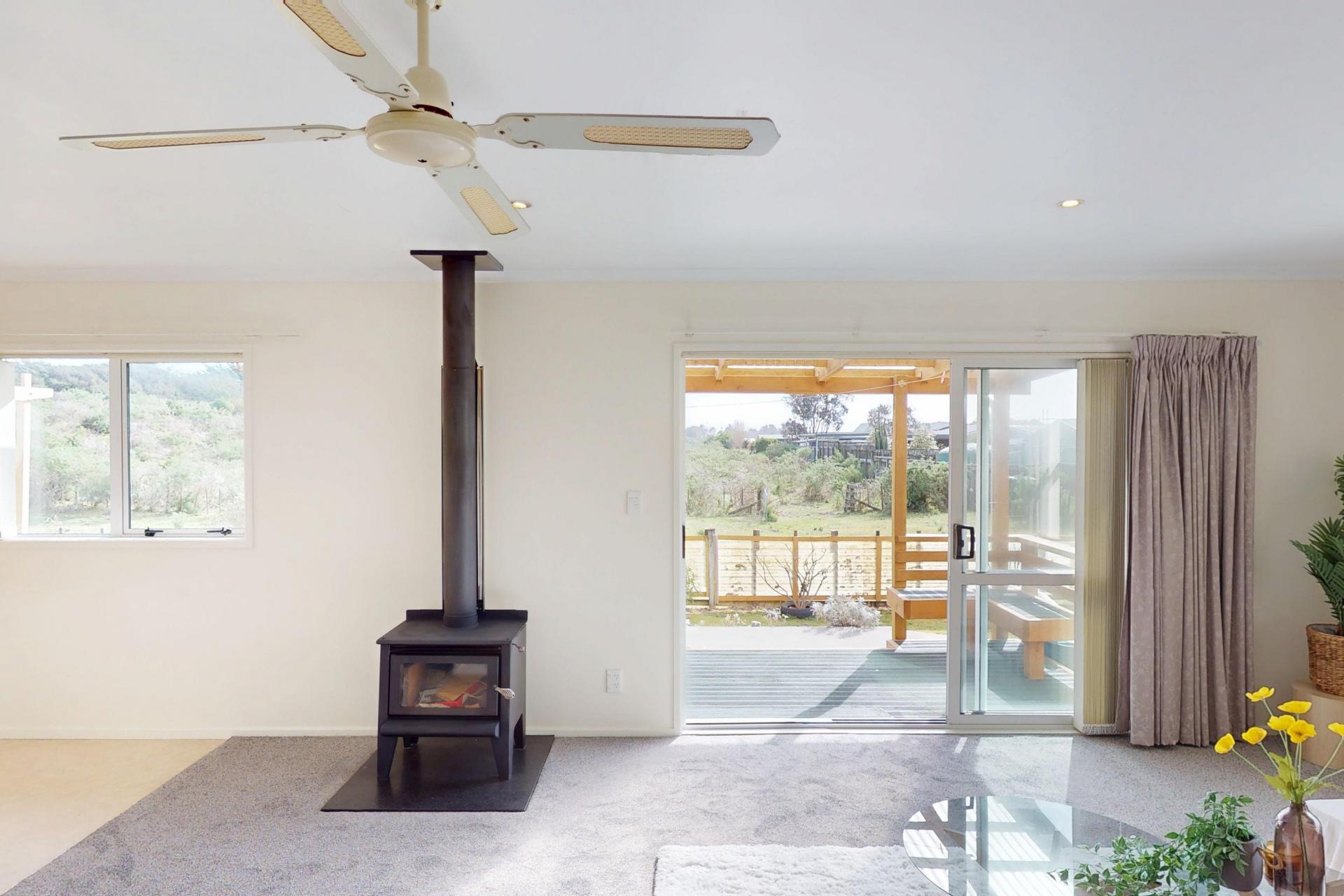 2 Barclay Grove, Hokio Beach