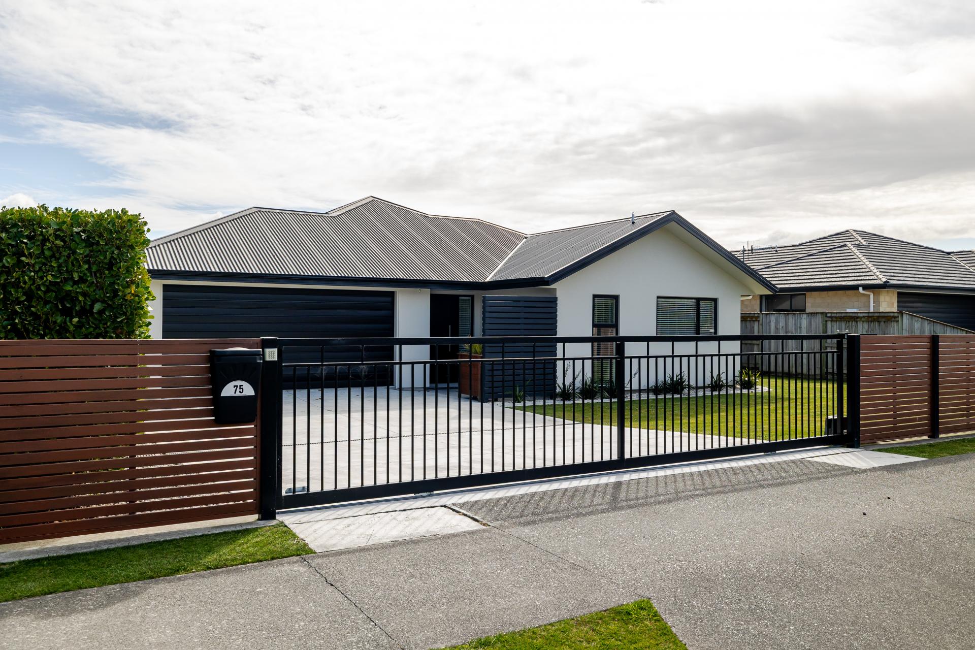 75 Pharazyn Street, Feilding
