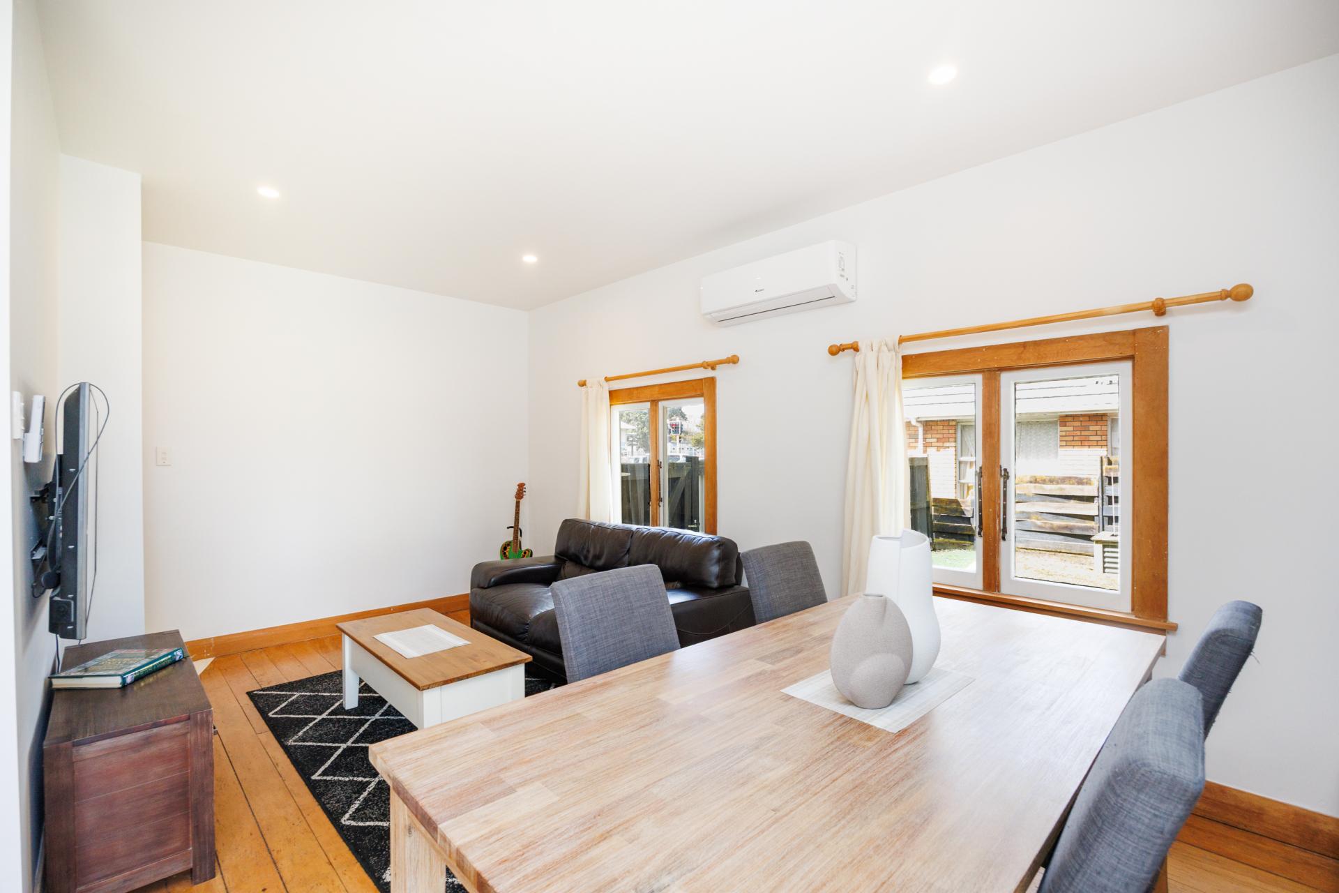392 Botanical Road, West End