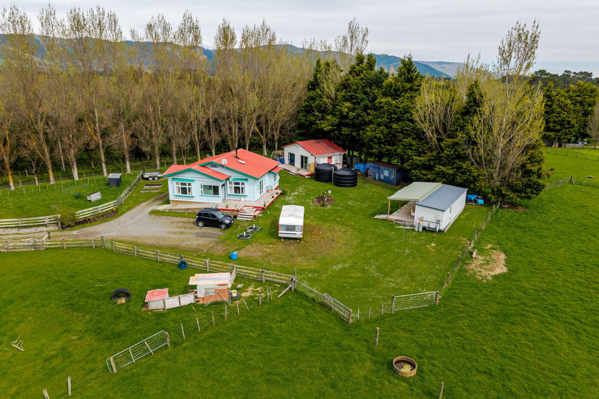 1074 Tennent Drive, Linton