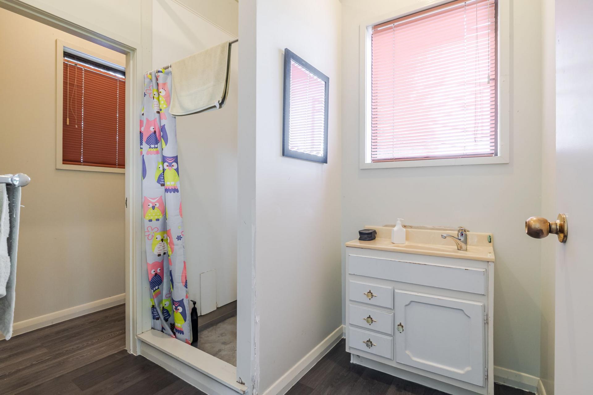 1074 Tennent Drive, Linton