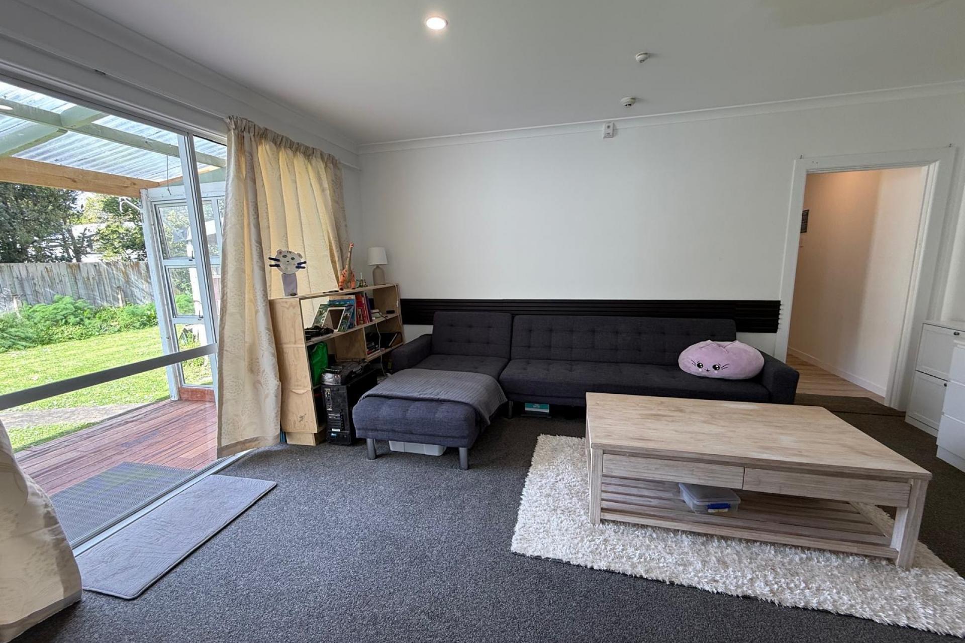 Unit 2, 288 College Street, West End