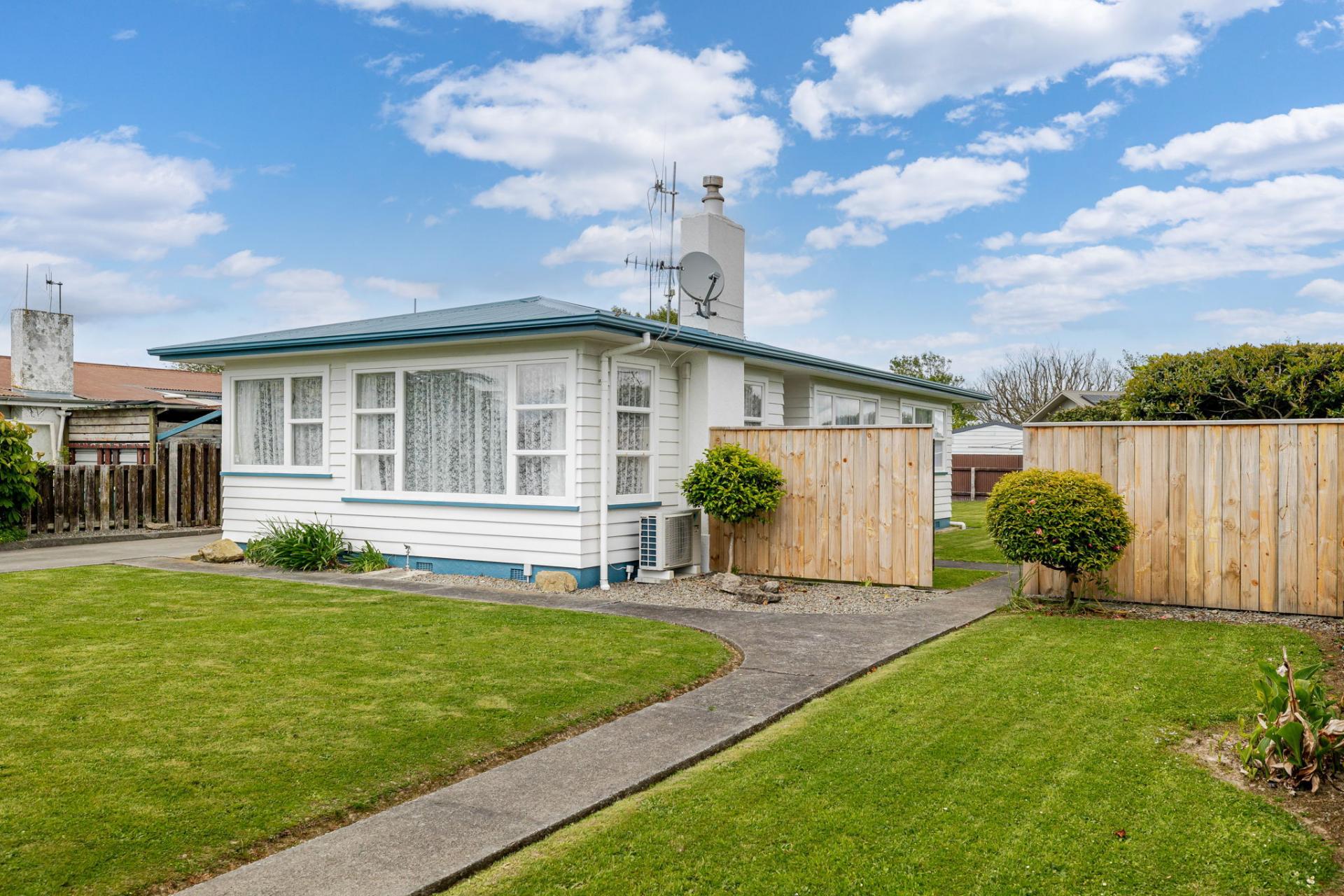 18 Abraham Crescent, Milson