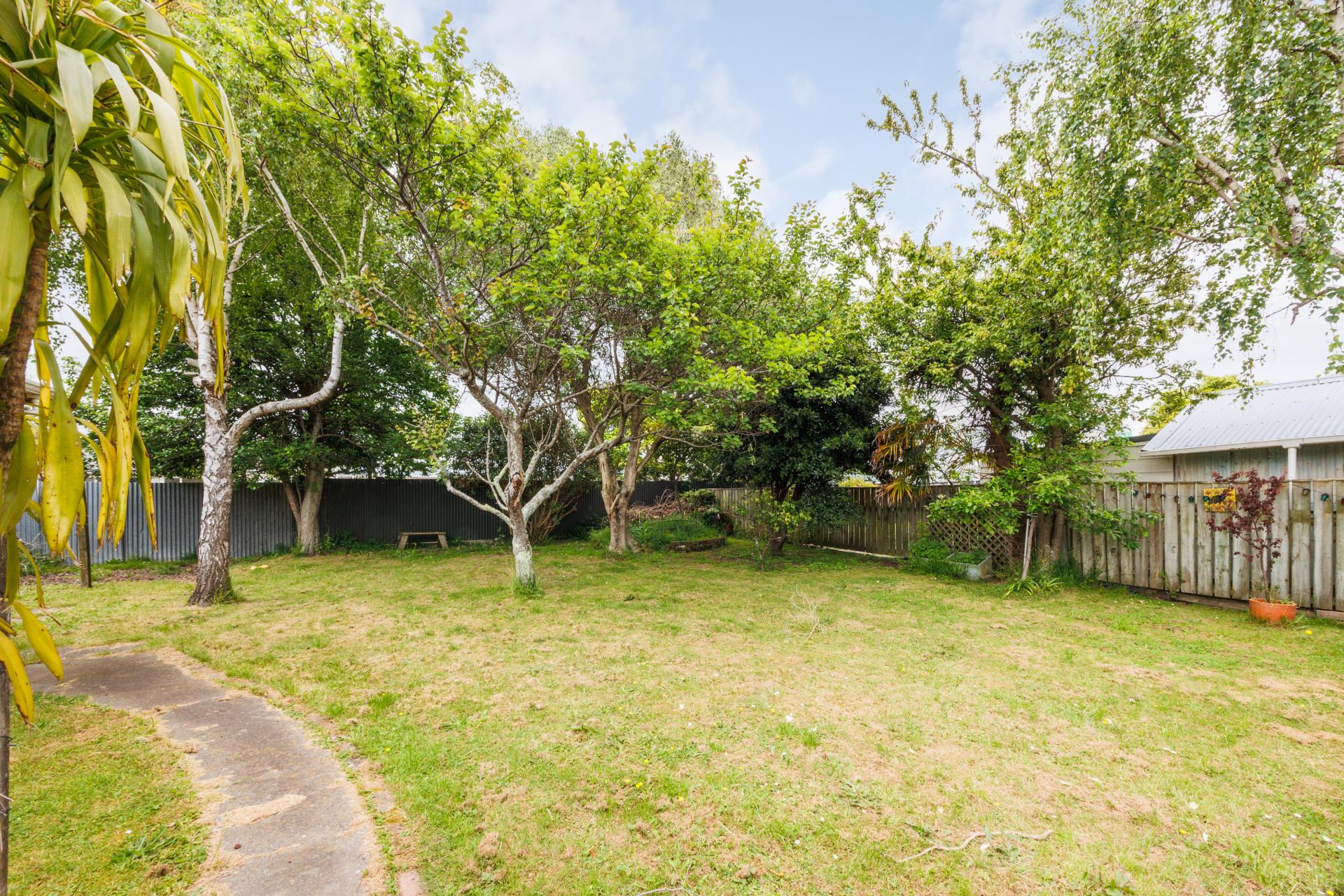 30a Puriri Terrace, Roslyn