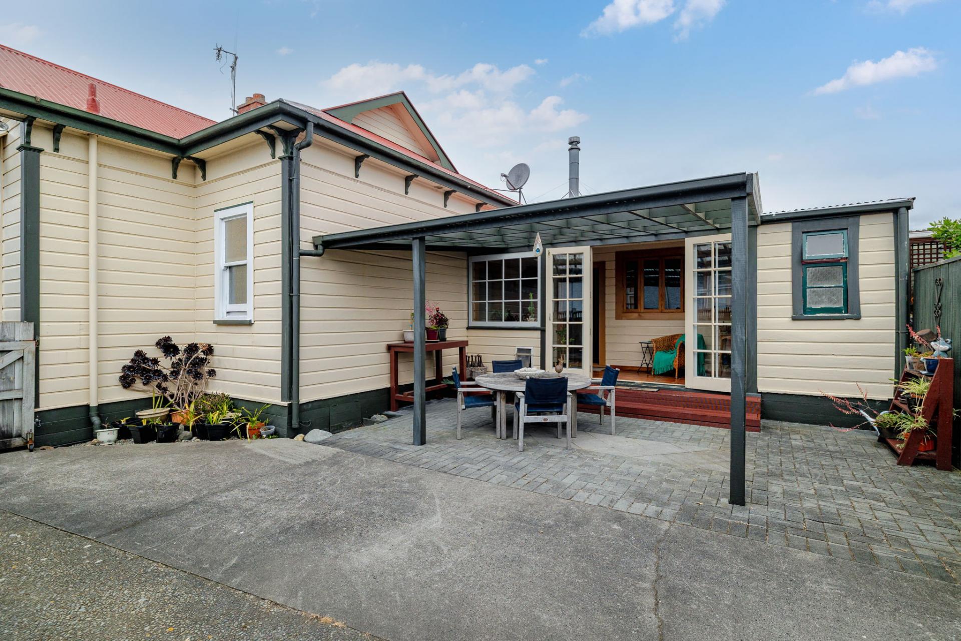 6 Pascal Street, Palmerston North 