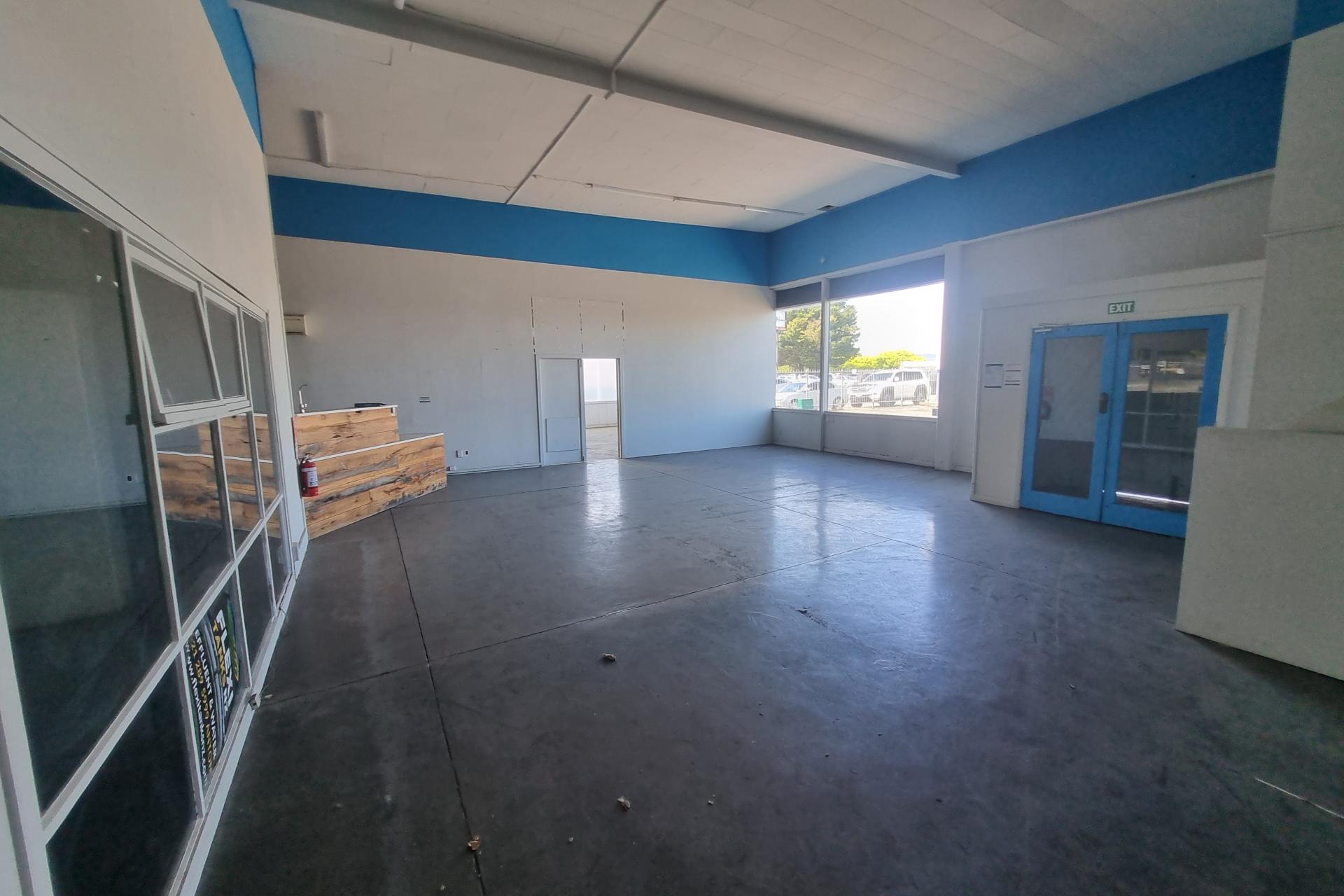 733 Tremaine Ave, Roslyn