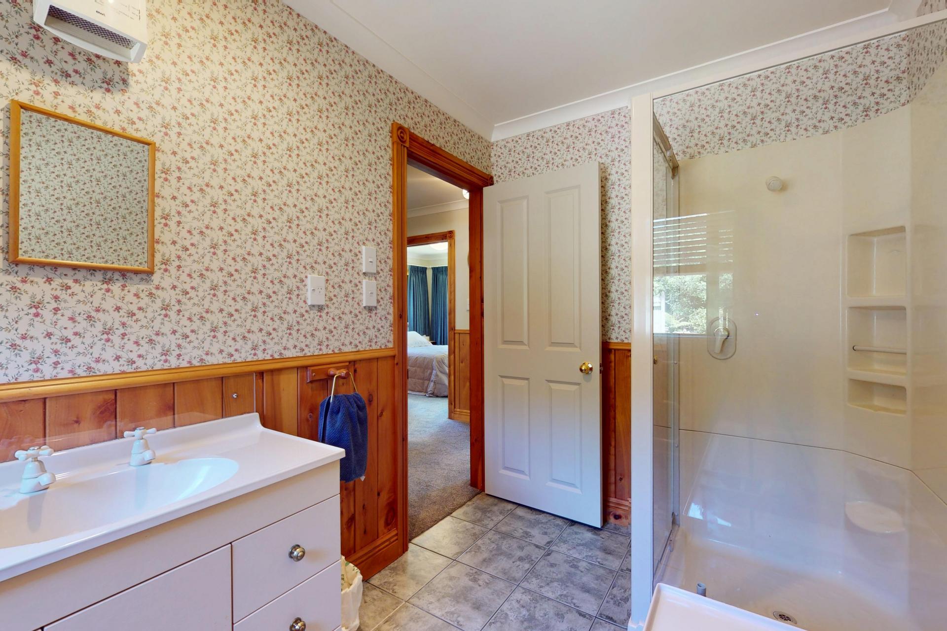 1046 Queen Street, Levin