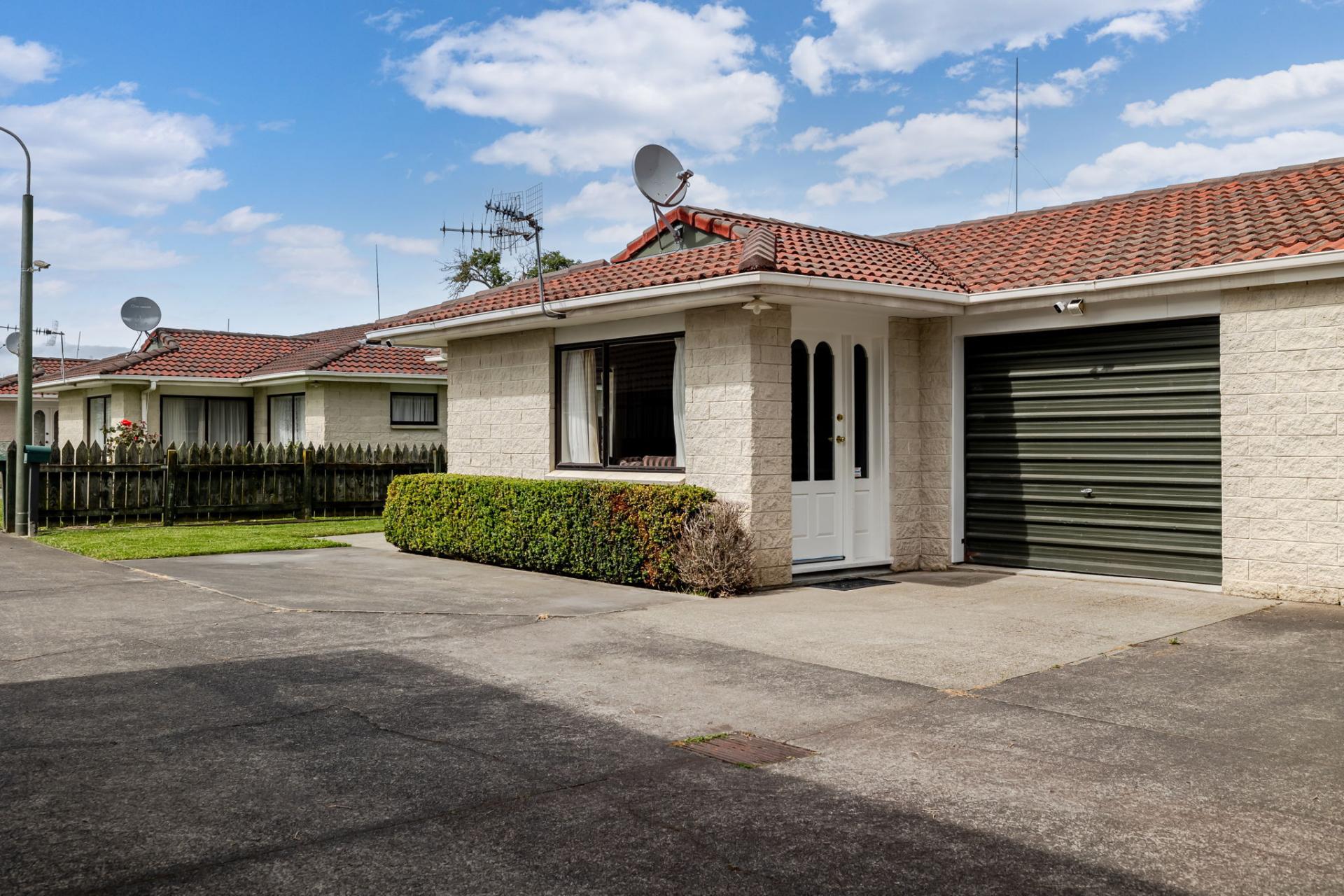 8 Olympic Court, Palmerston North 