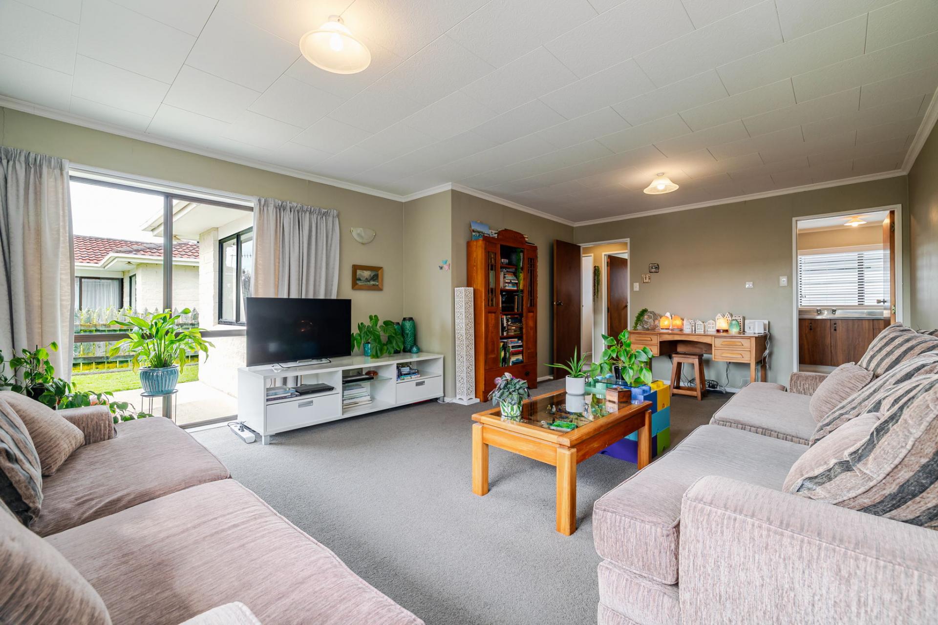 8 Olympic Court, Palmerston North 