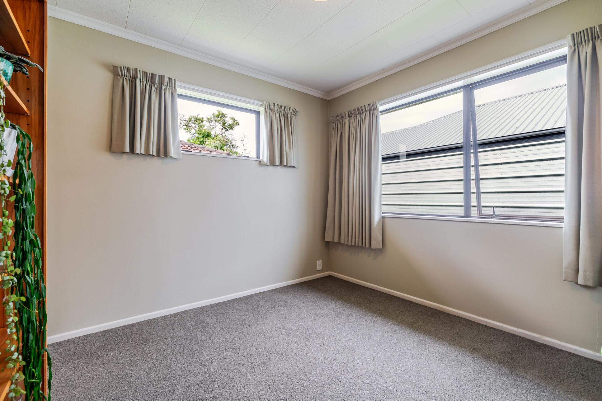 8 Olympic Court, Palmerston North 