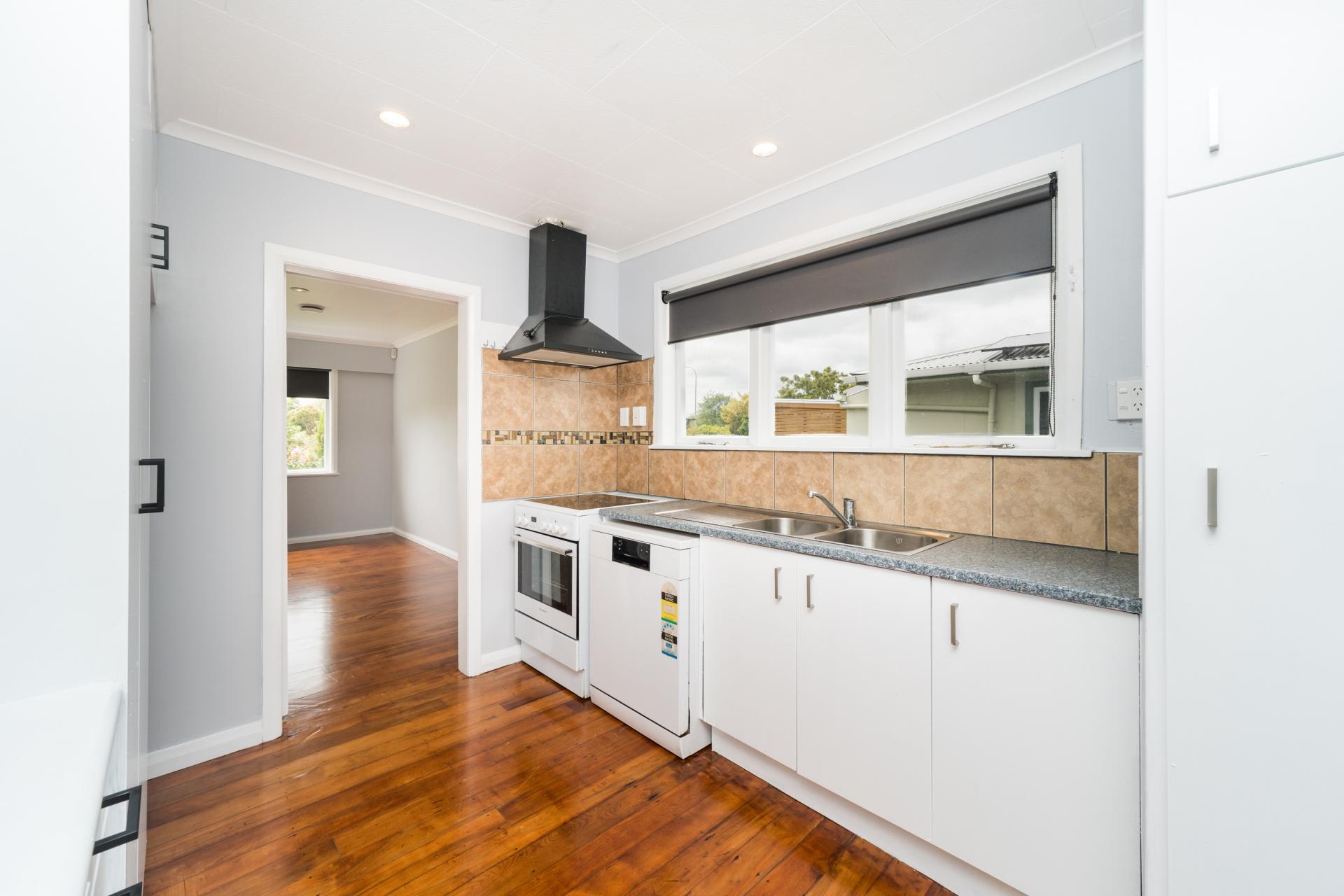 18 Karamea Crescent, Kelvin Grove