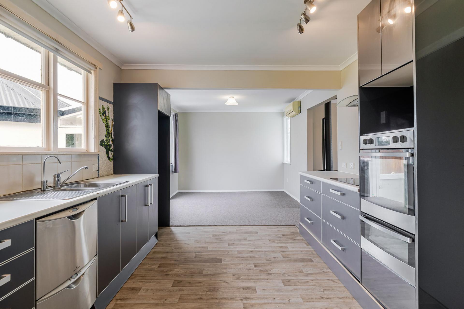 587 Campbell Road, Bunnythorpe