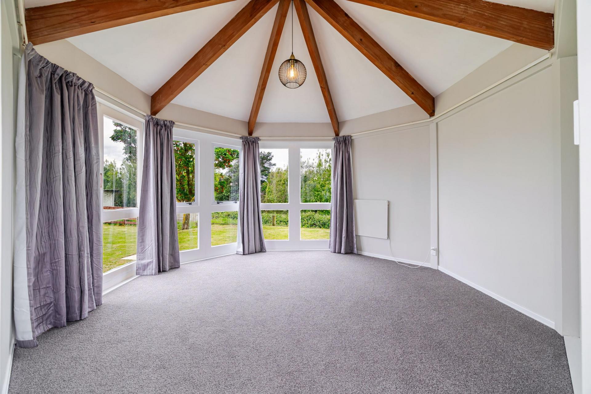 587 Campbell Road, Bunnythorpe