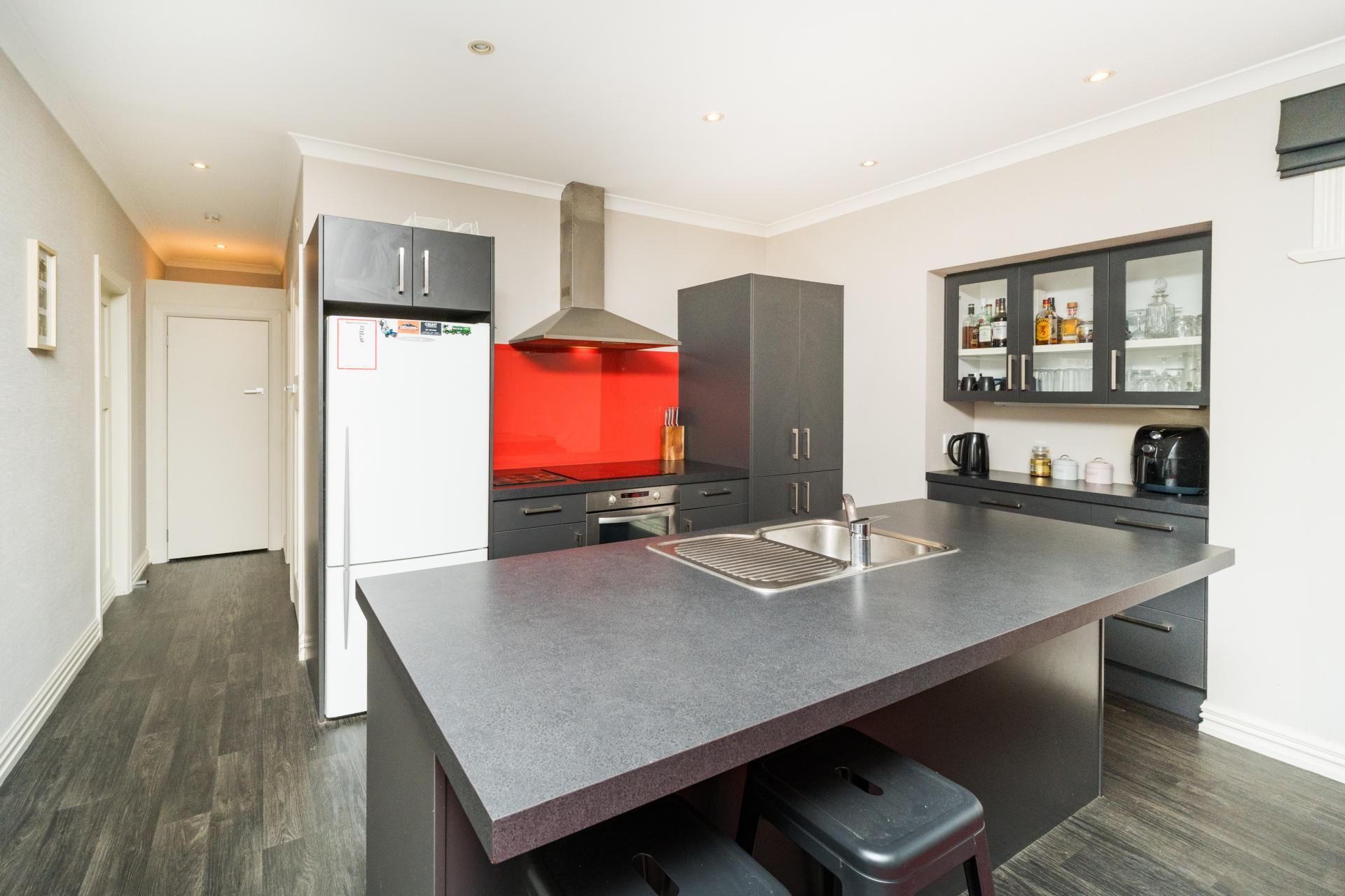 574 Ferguson Street, Terrace End