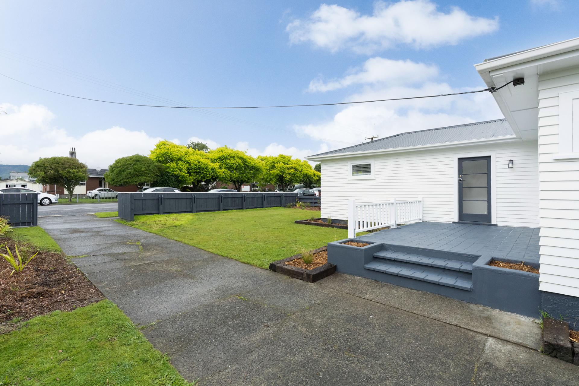 81 Bartholomew Road, Levin
