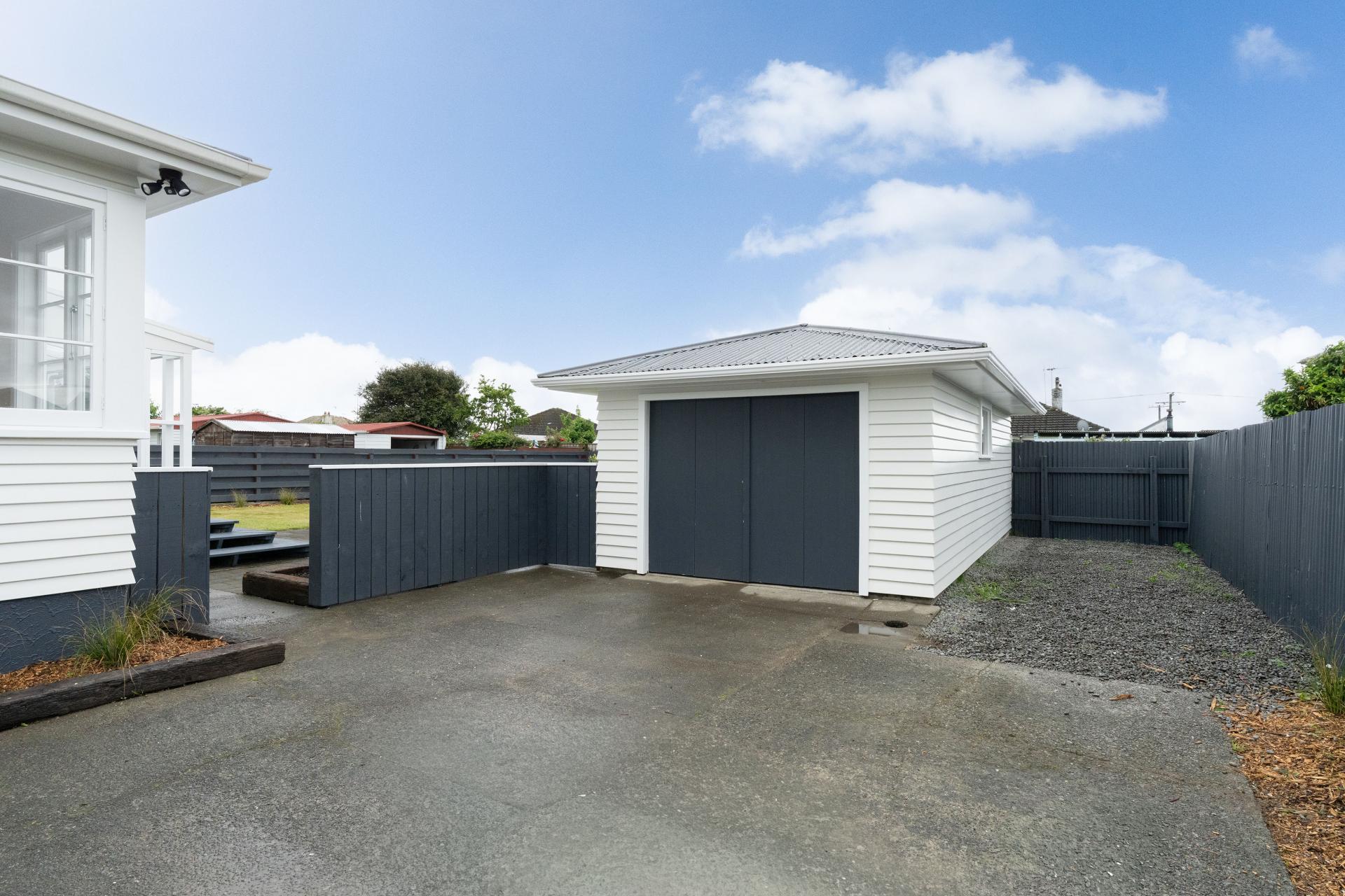 81 Bartholomew Road, Levin