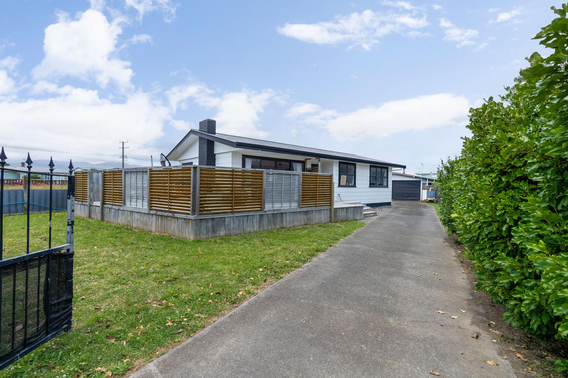 127 Queen Street, Levin