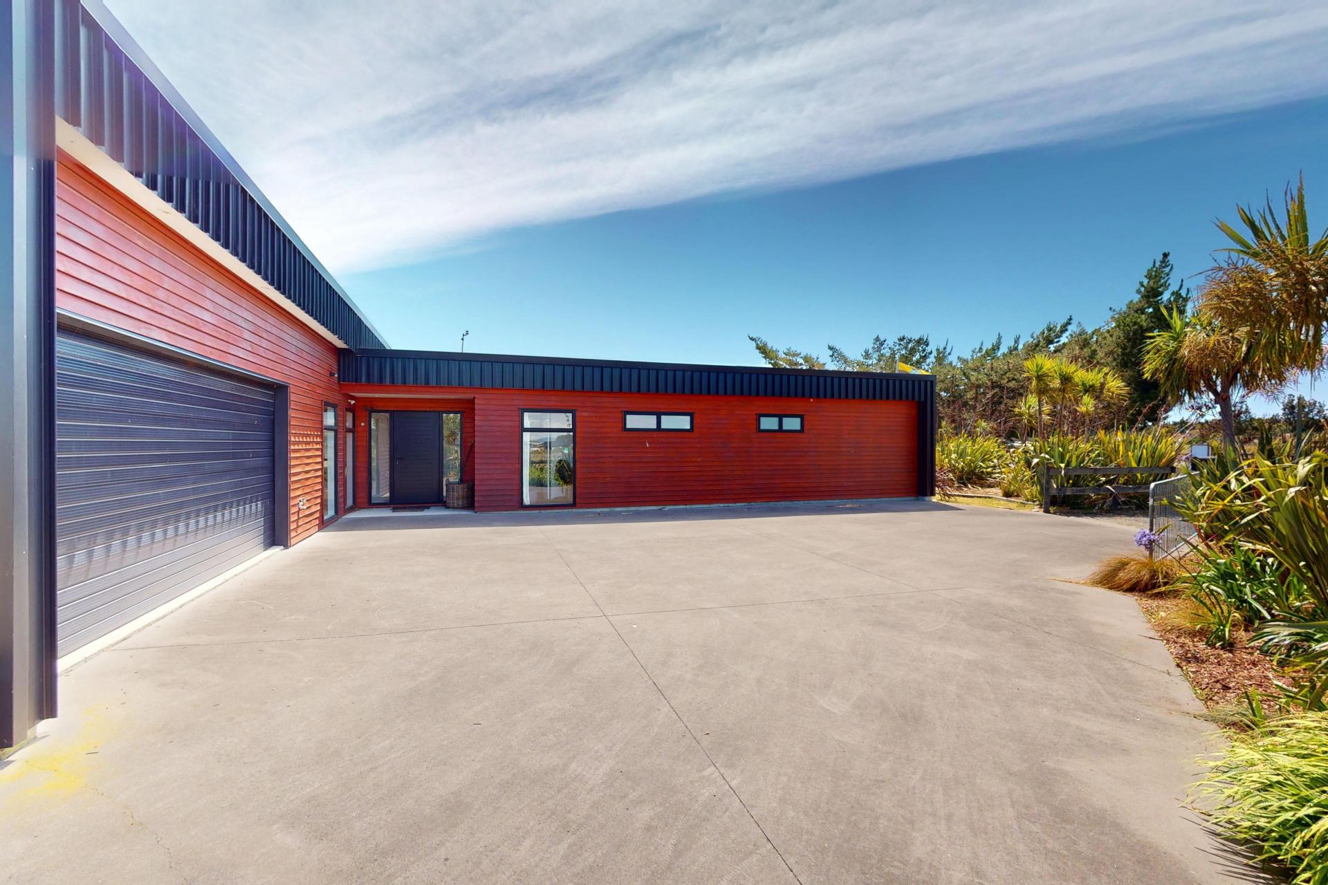 10 Mowhia Grove, Waitarere Beach