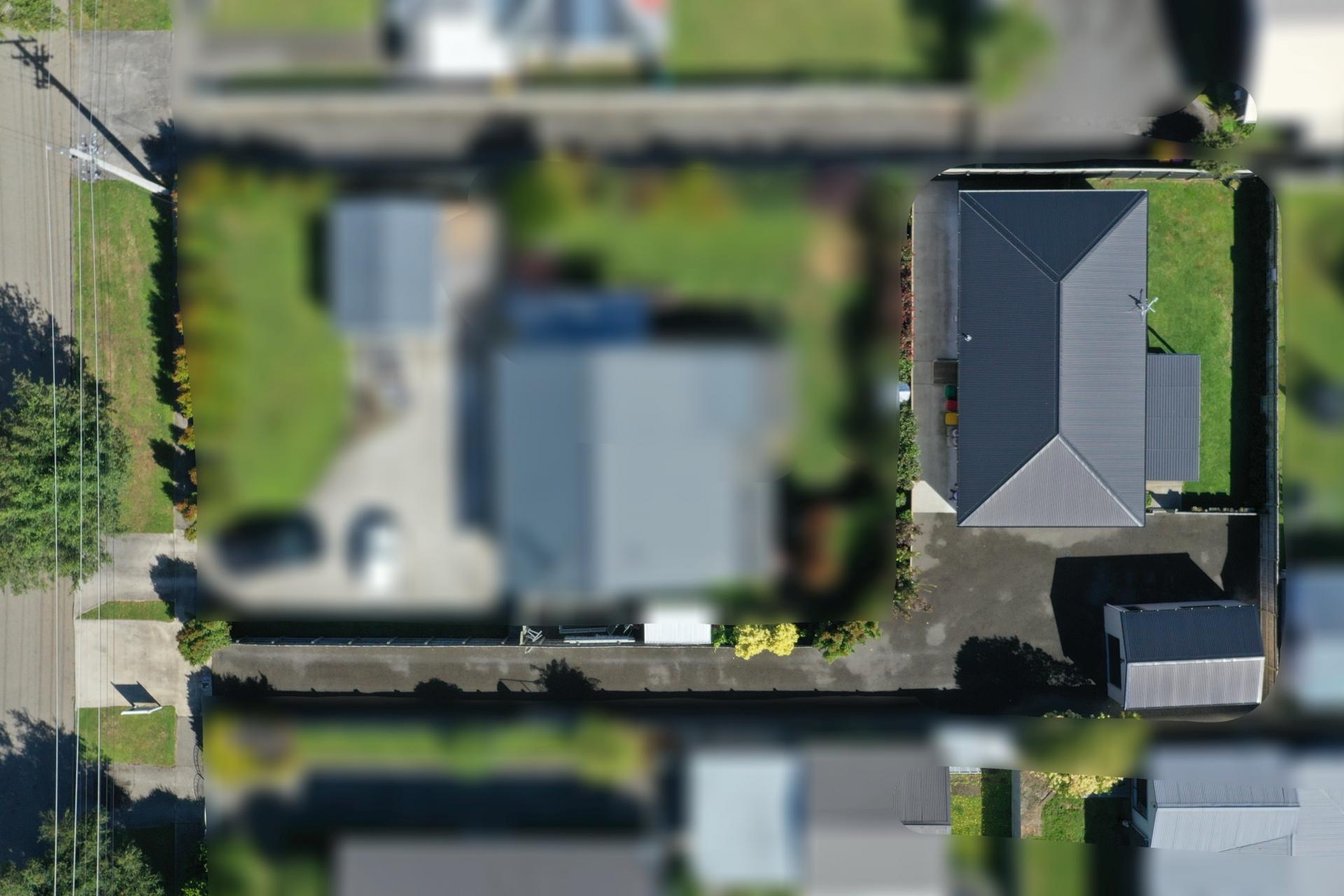 100A Queen Street West, Levin