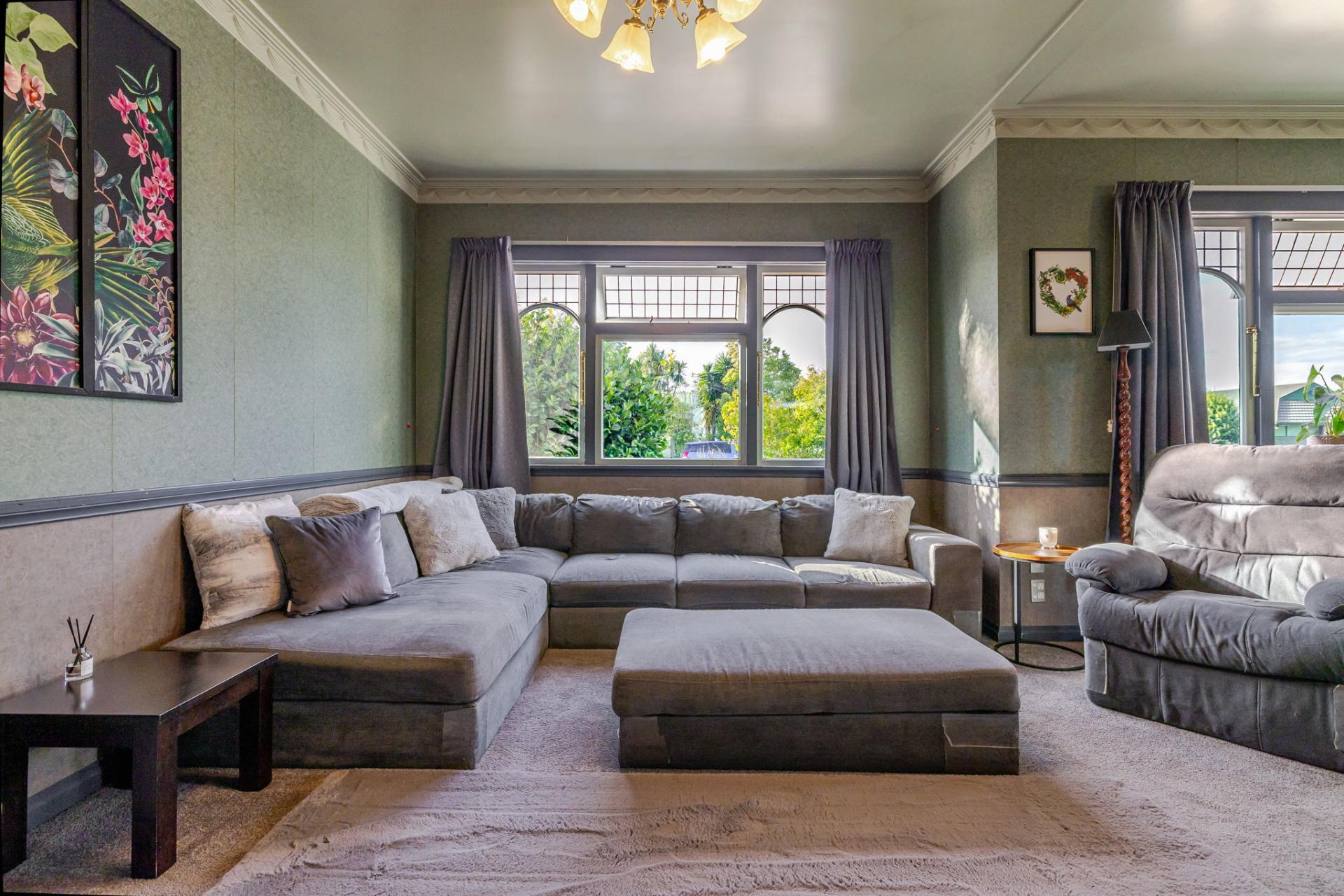 32 Rewa Street, Takaro