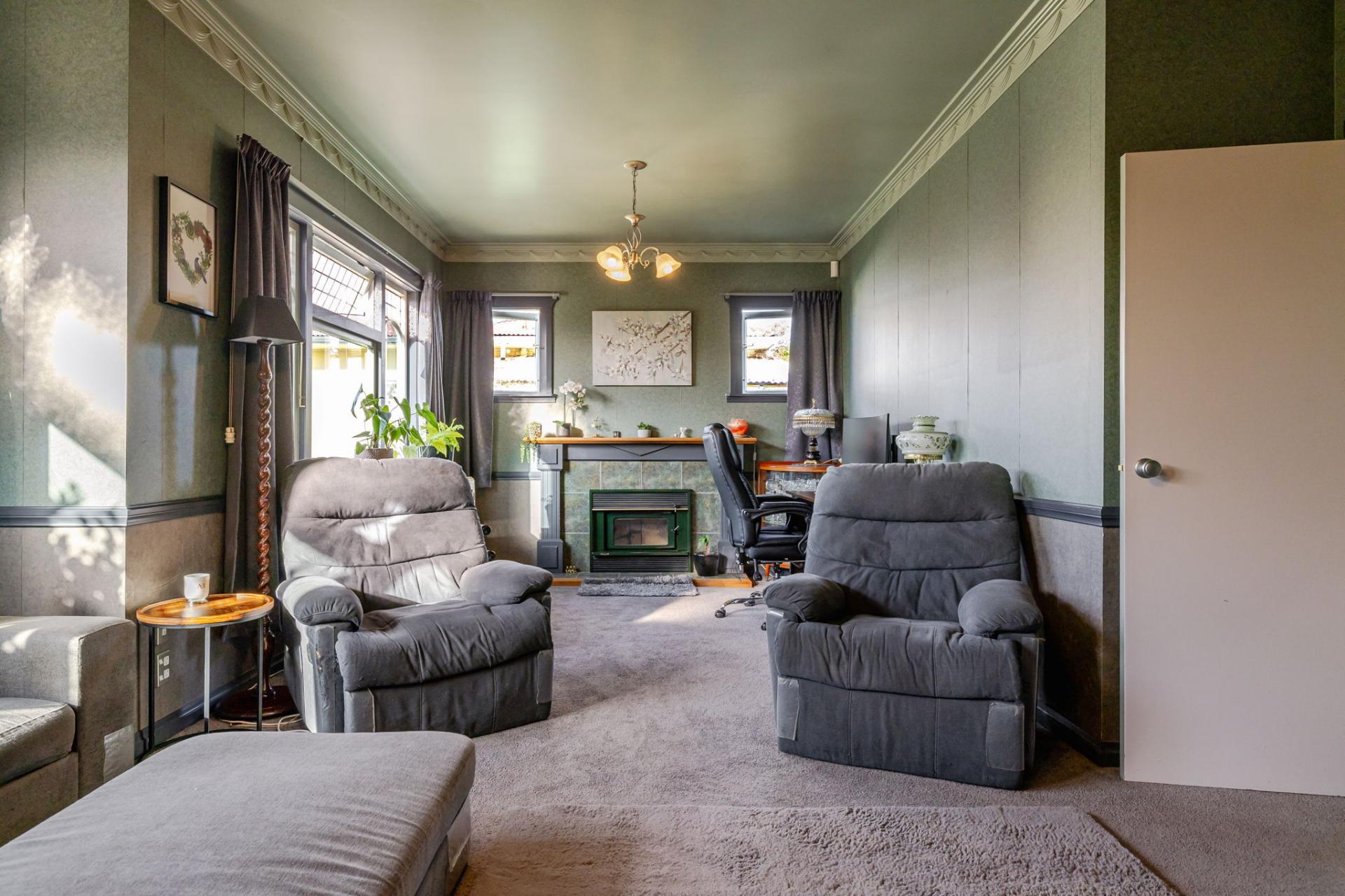 32 Rewa Street, Takaro