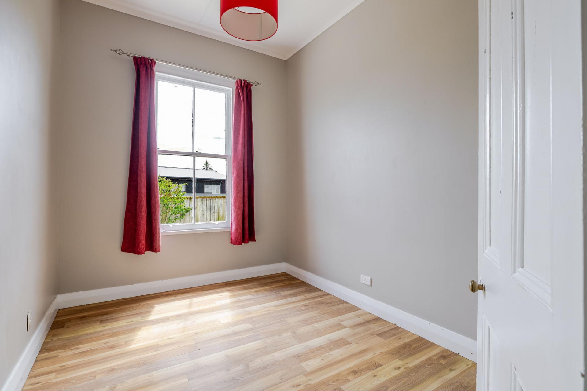 6 Charles Cross Street, Longburn