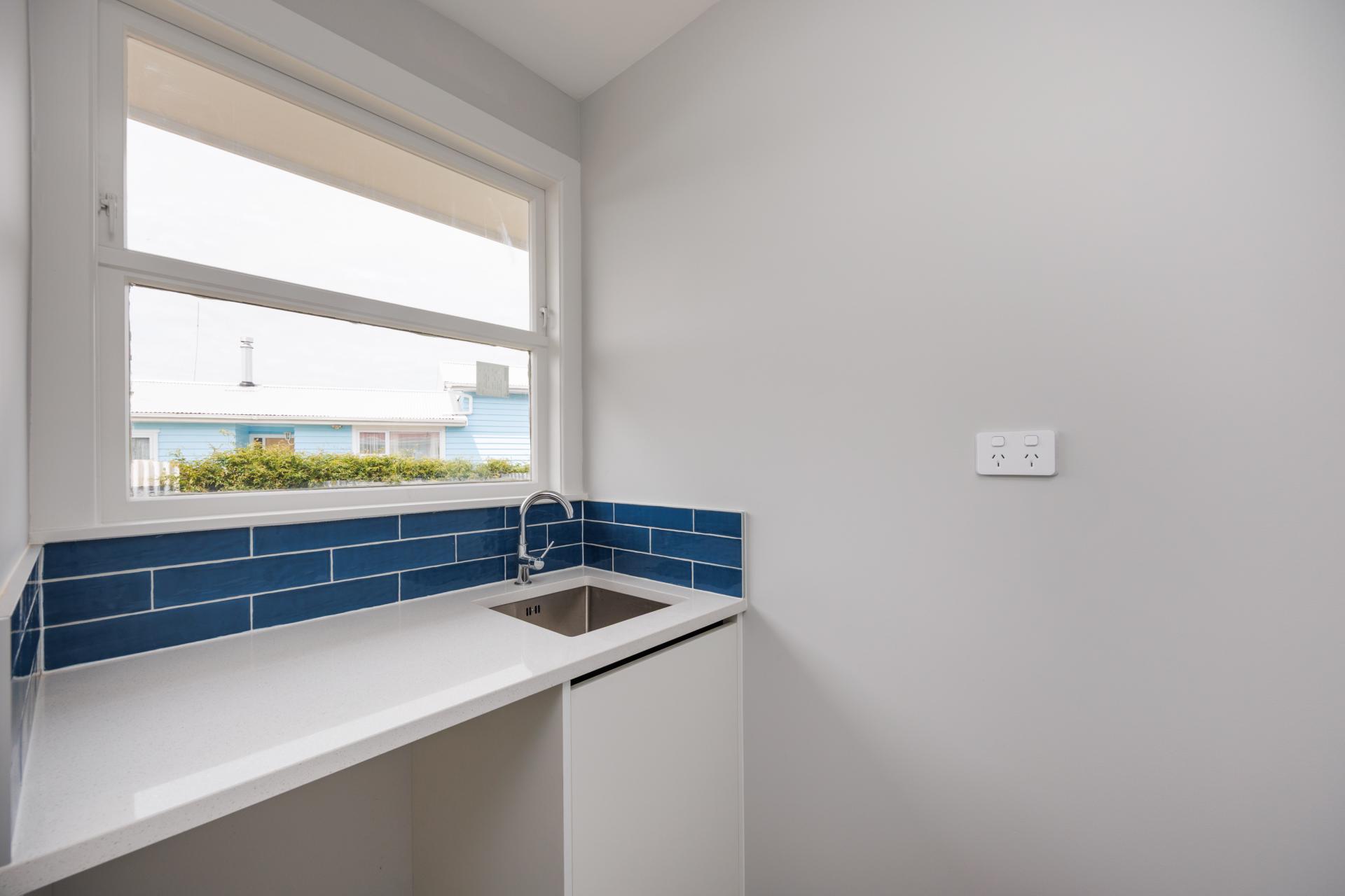 2 Katene Street, West End