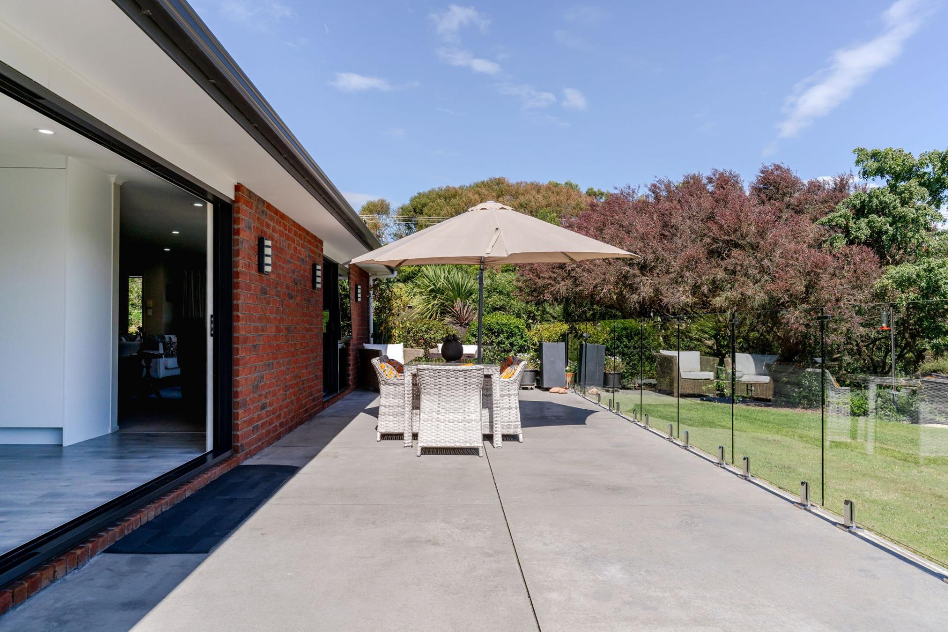 17 Cemetery Road, Sanson