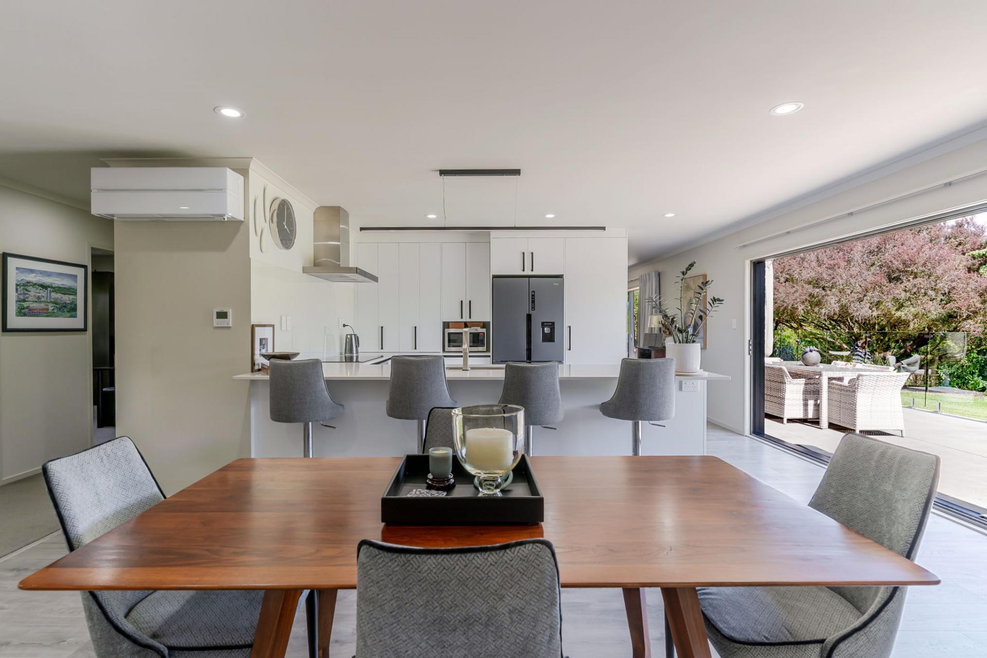 17 Cemetery Road, Sanson