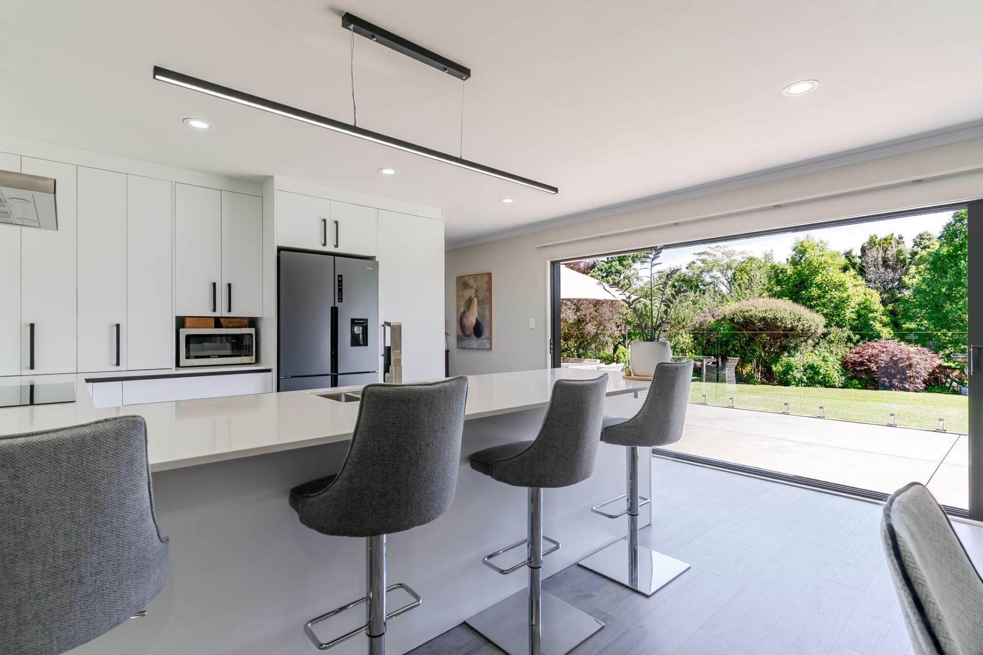 17 Cemetery Road, Sanson