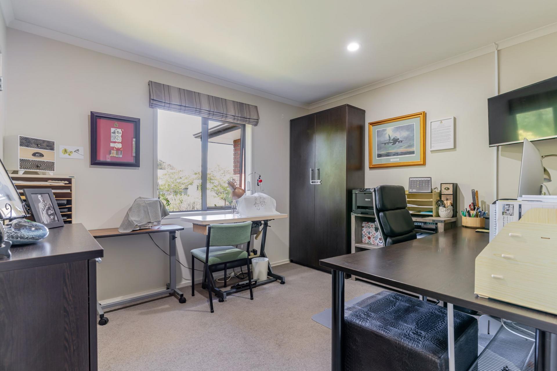 17 Cemetery Road, Sanson