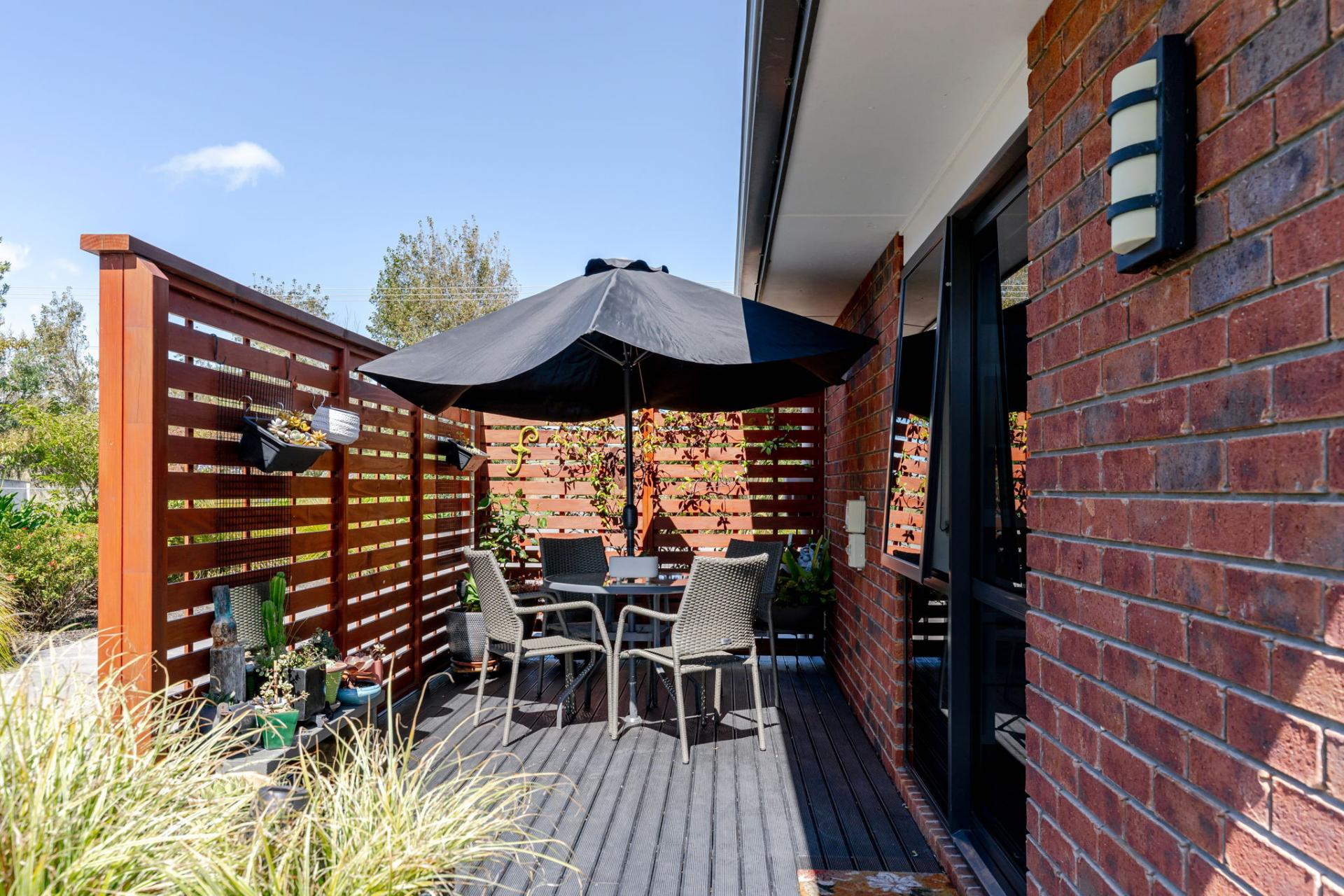 17 Cemetery Road, Sanson