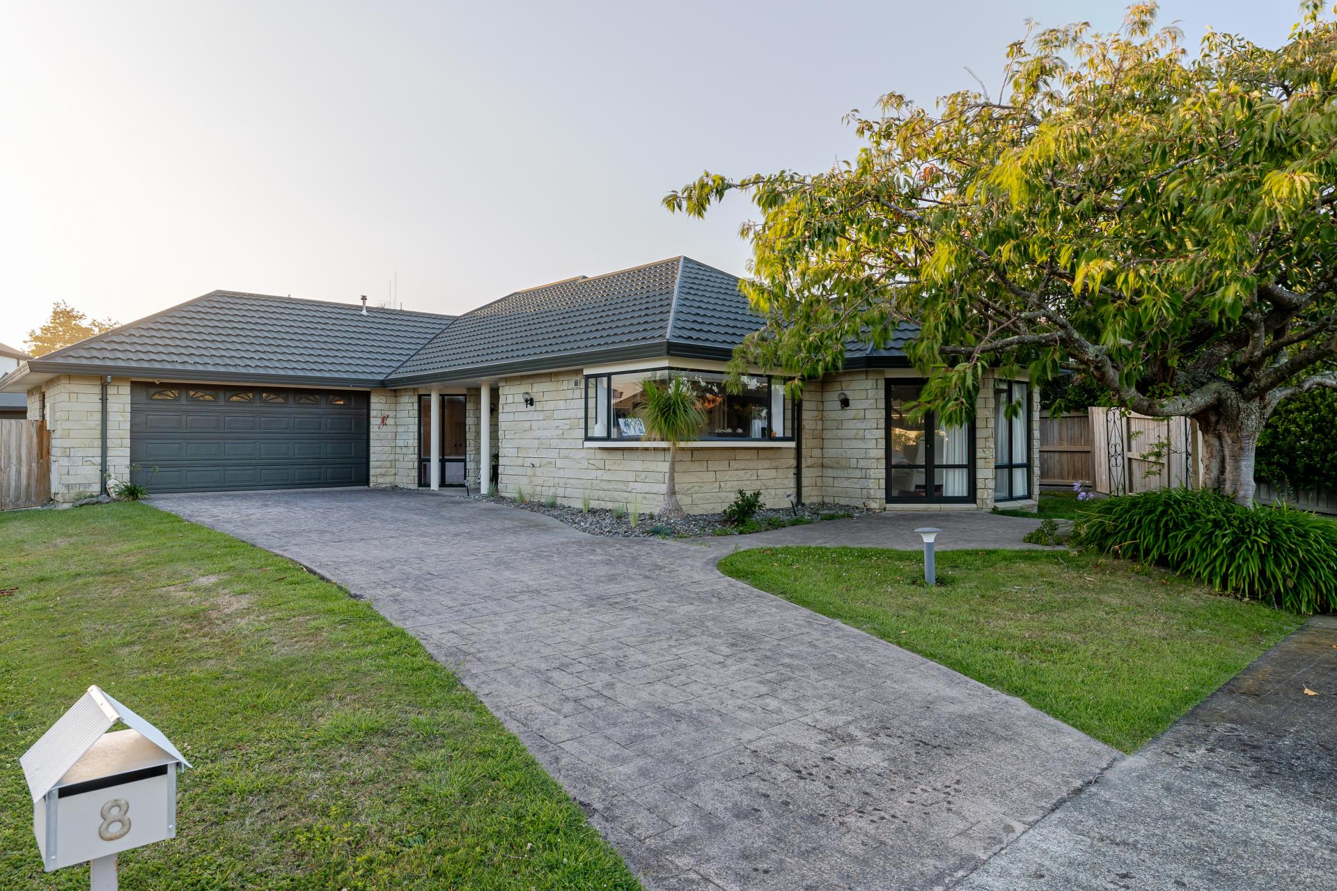 8 Rothesay Place, Westbrook