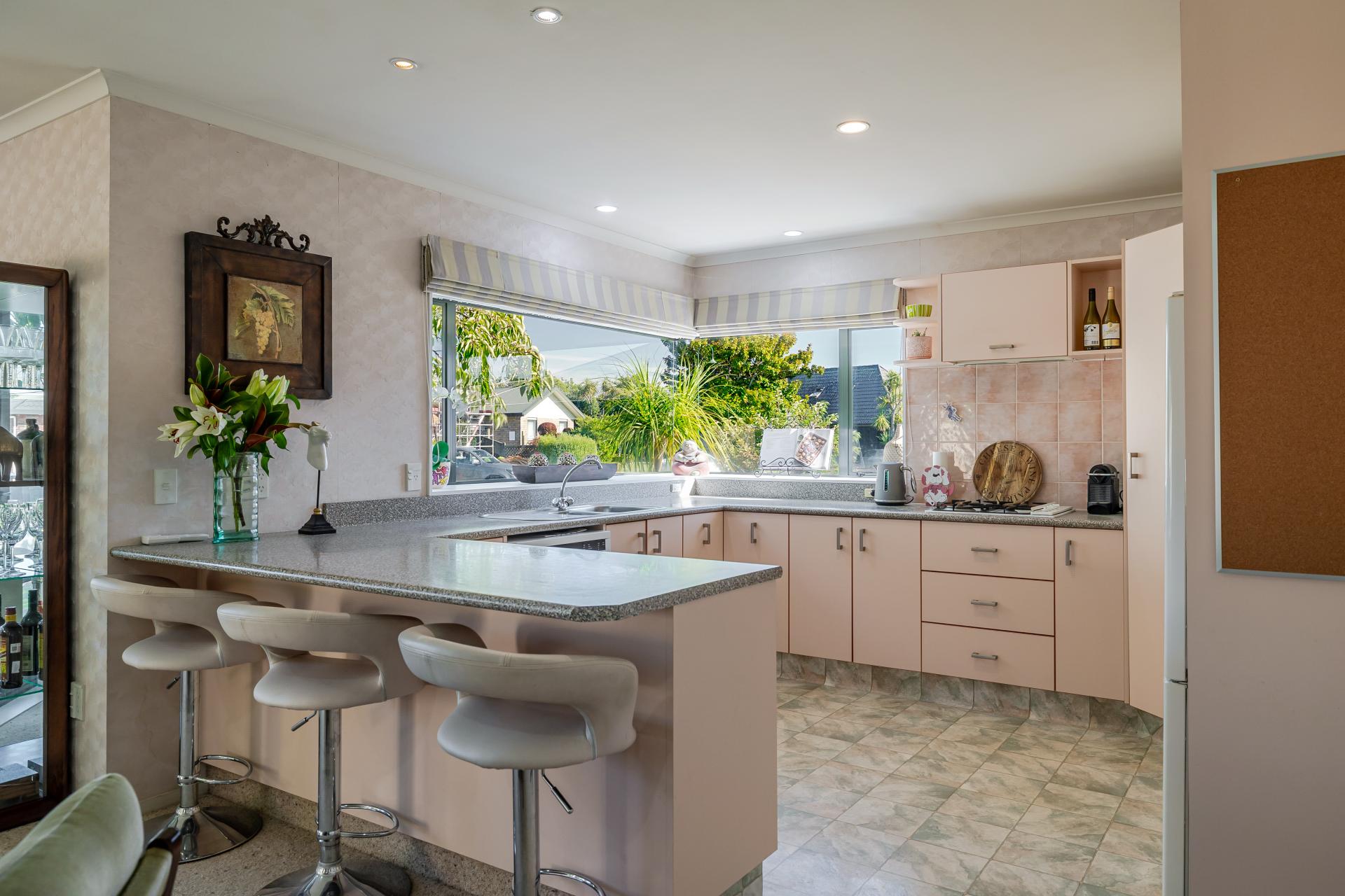 8 Rothesay Place, Westbrook