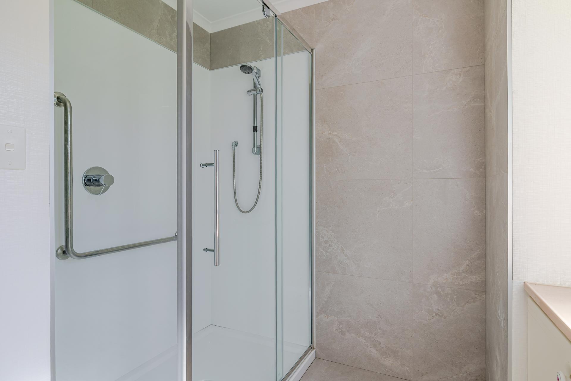 8 Rothesay Place, Westbrook