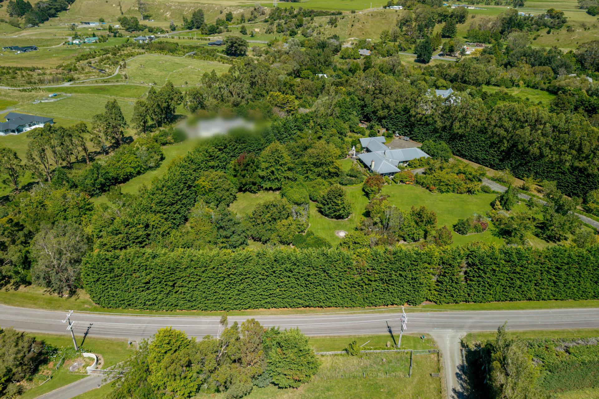 196 Valley Views, Turitea