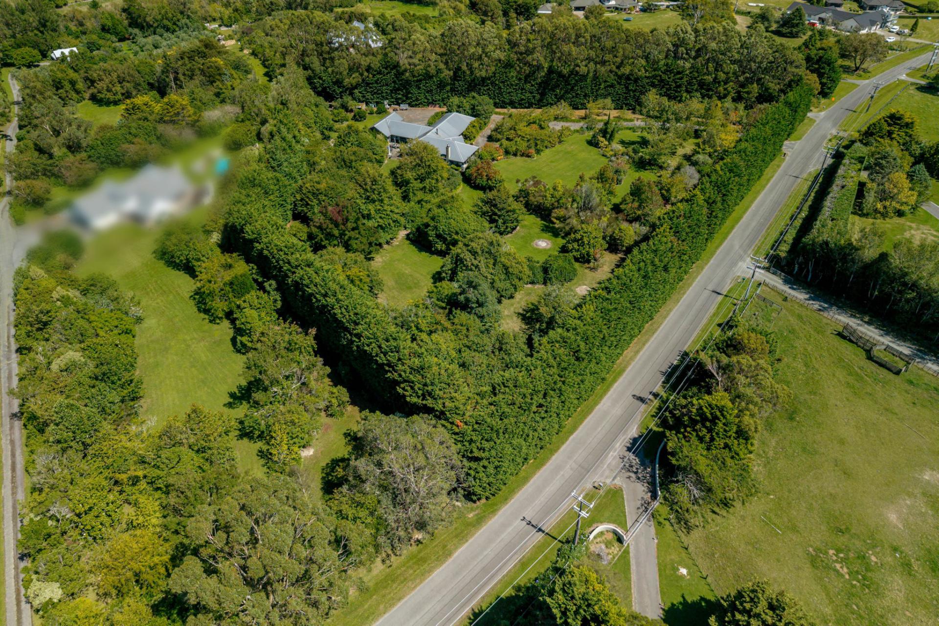 196 Valley Views, Turitea