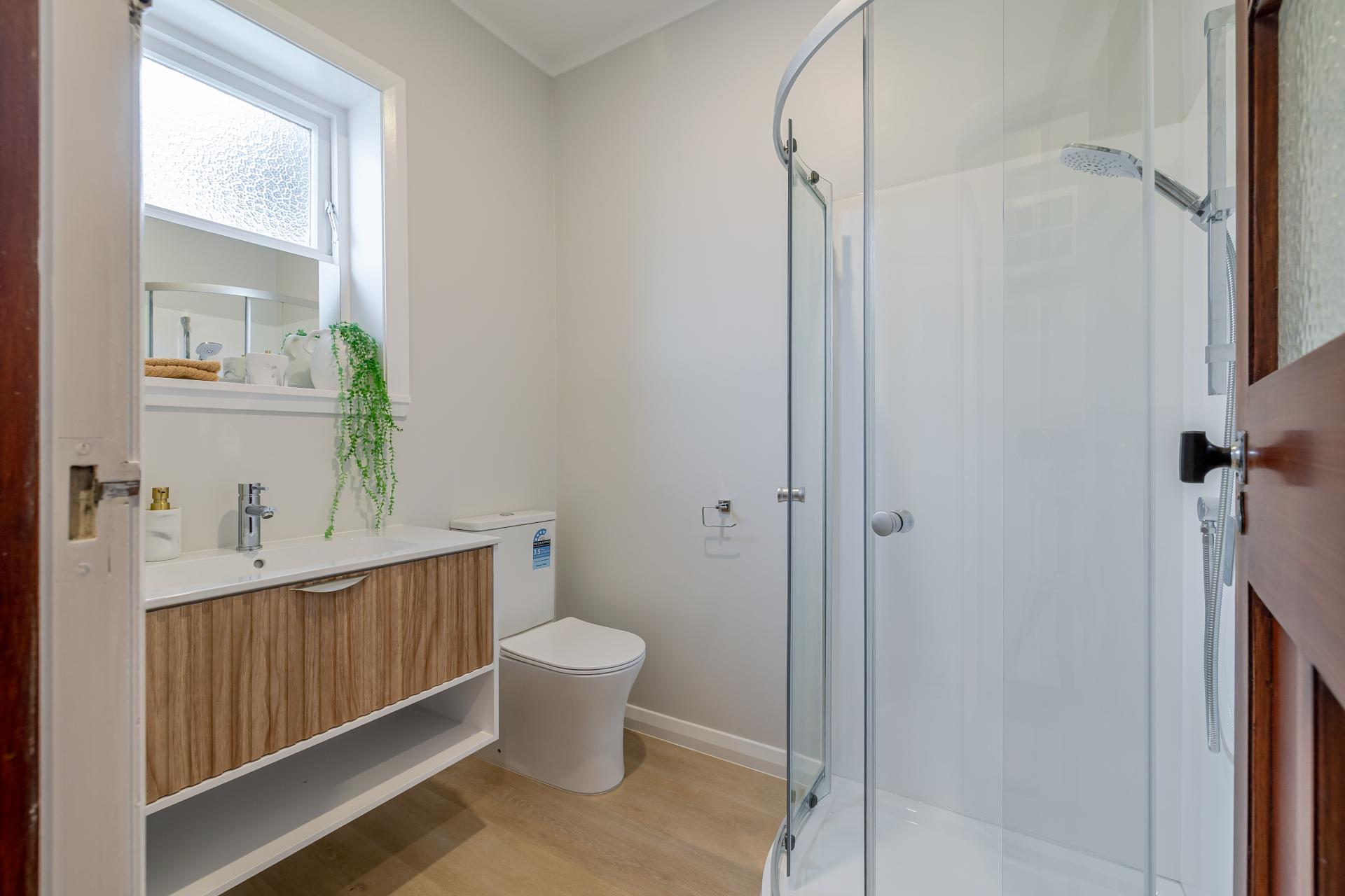 7A Nathan Place, West End