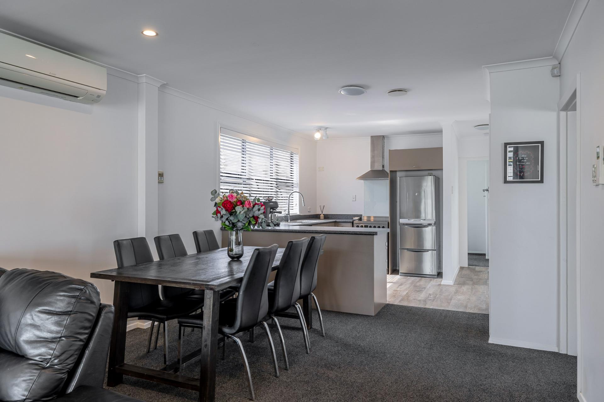 486 Tremaine Avenue, Takaro