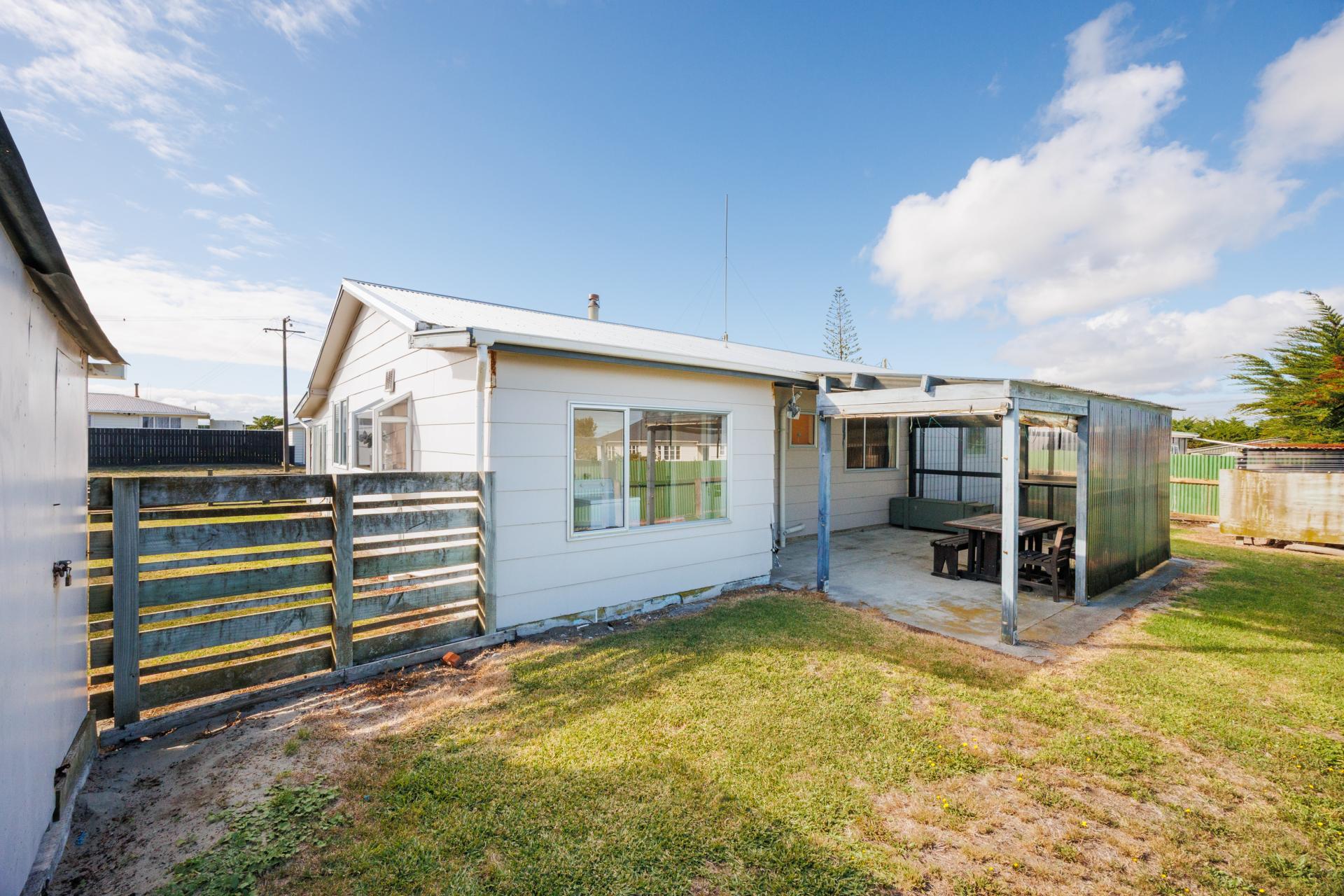 4 Te Awa Street, Foxton Beach