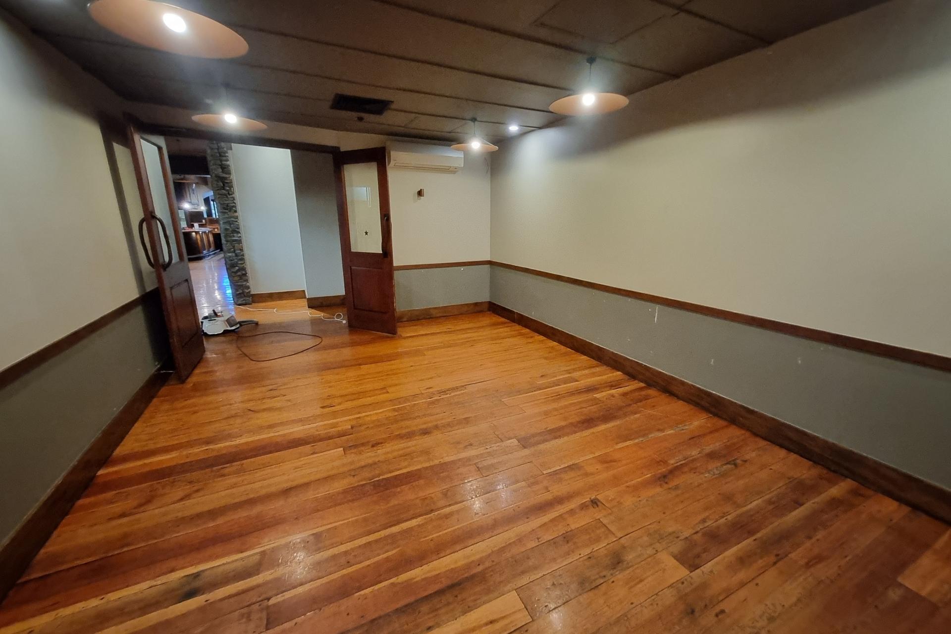 36 The Square, City Centre