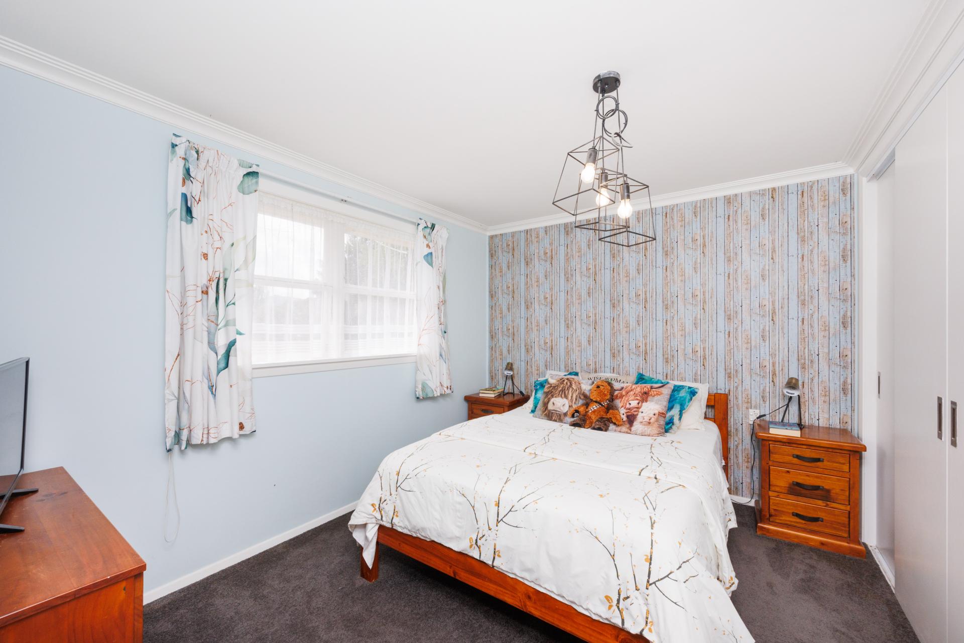 35 Stout Street, Shannon