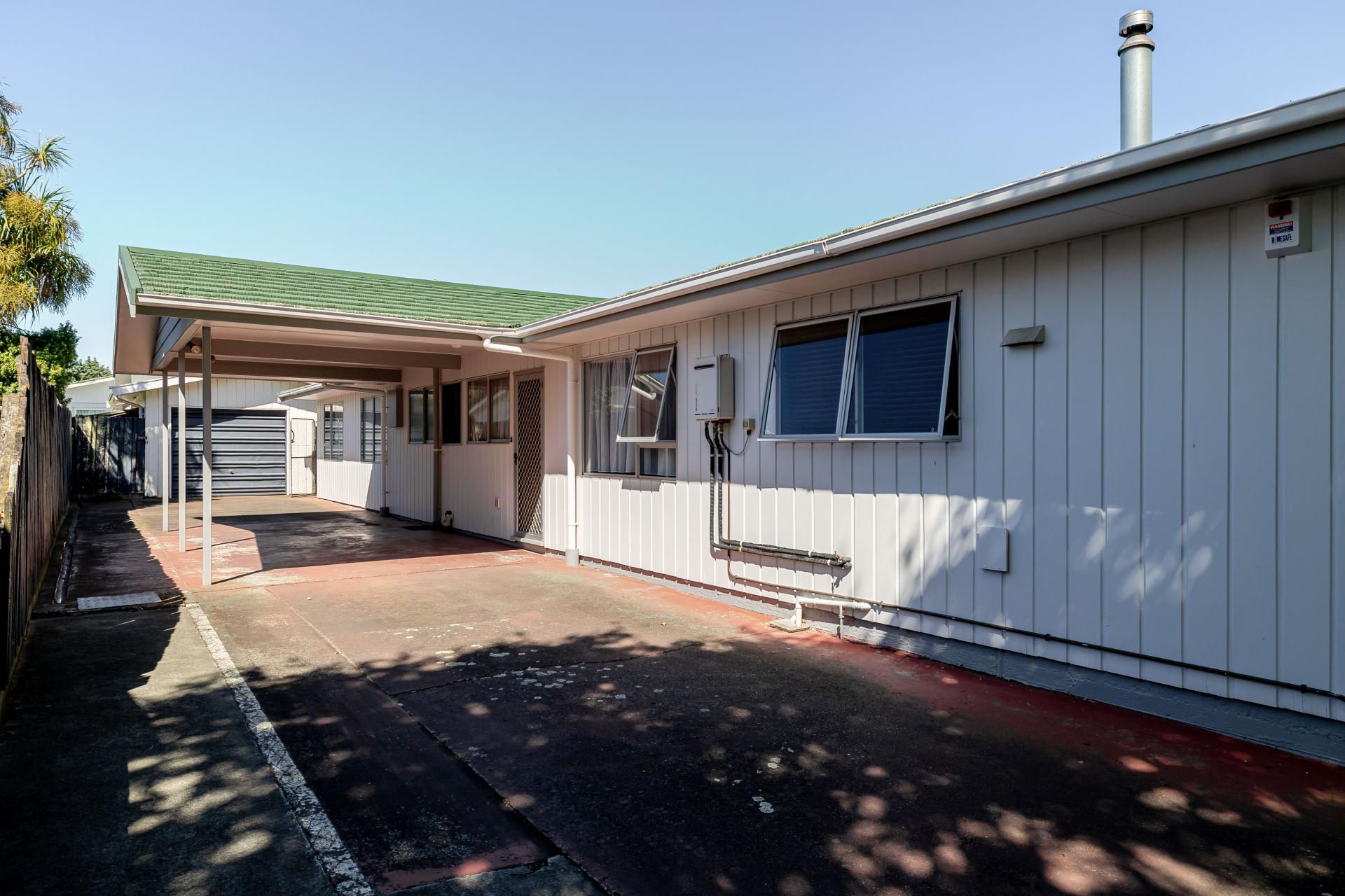 10 Lockhart Avenue, Milson