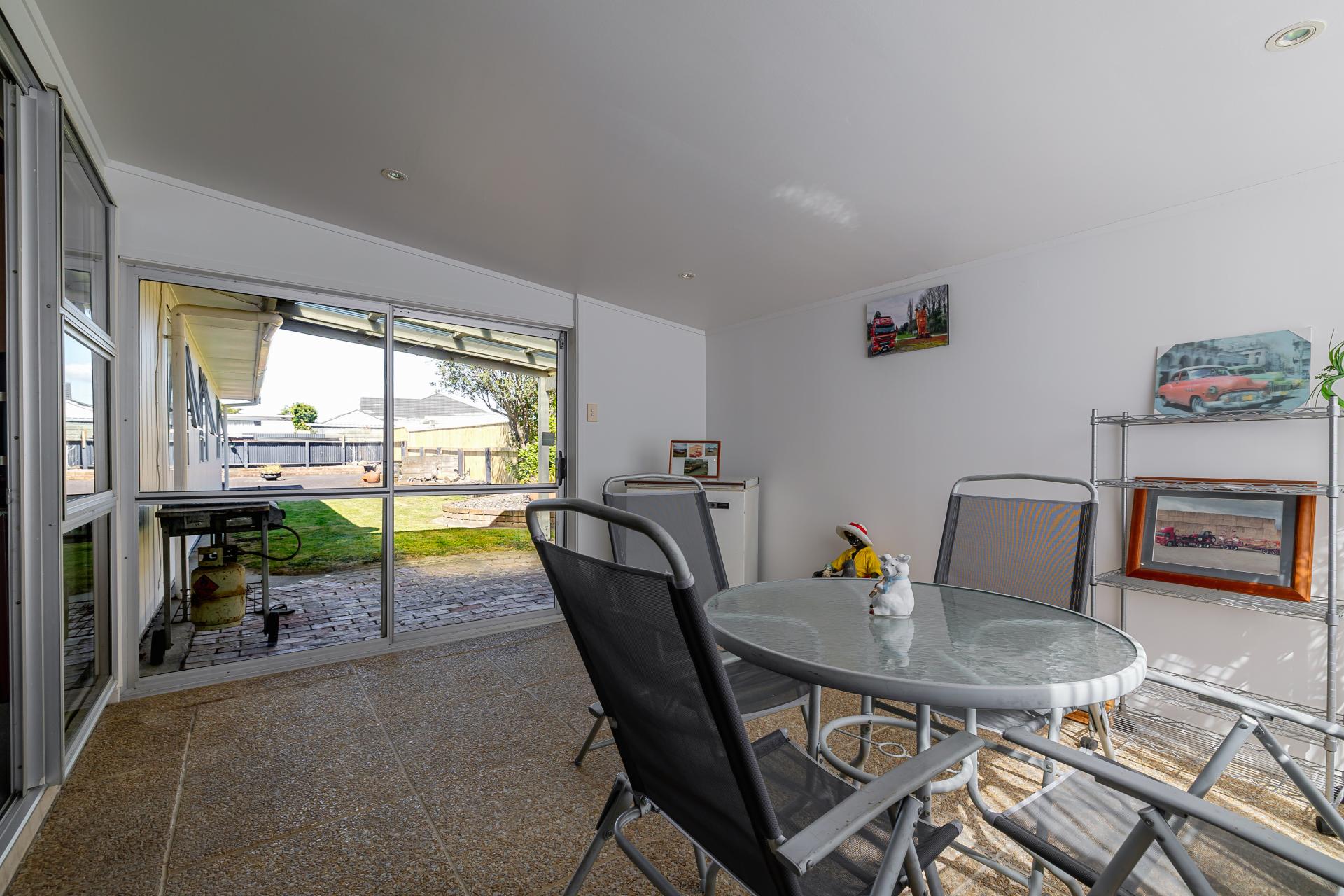 10 Lockhart Avenue, Milson