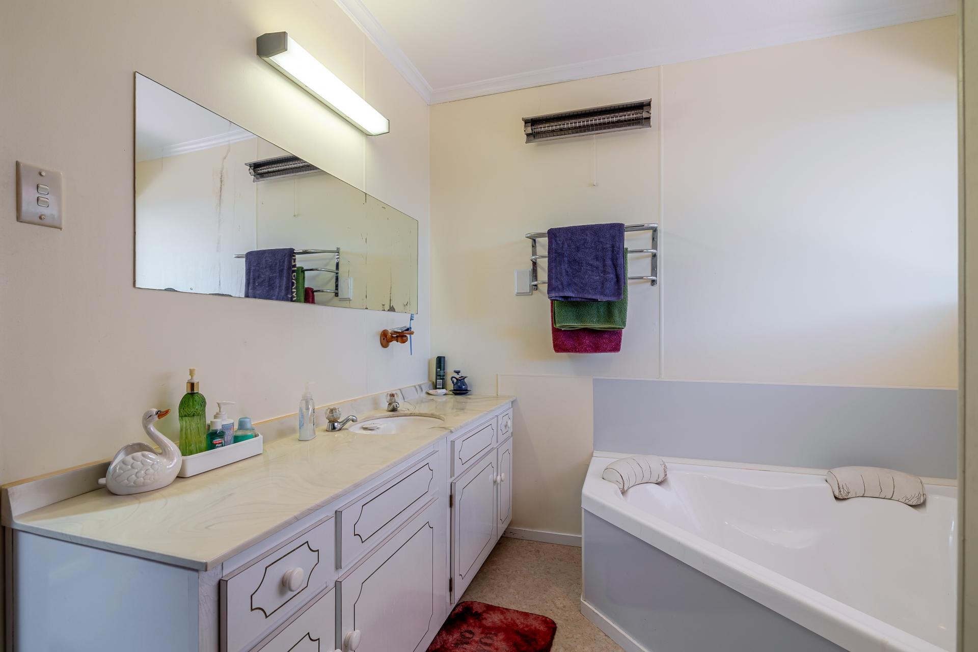 10 Lockhart Avenue, Milson