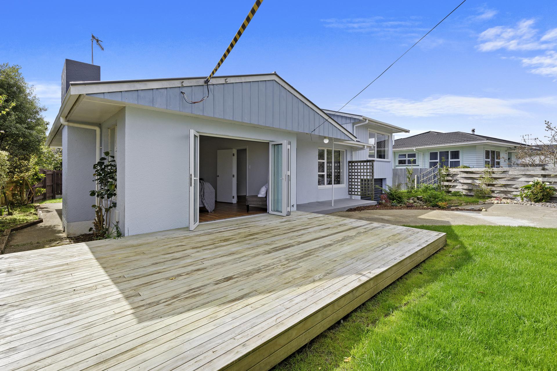 162 Queen Street, Levin