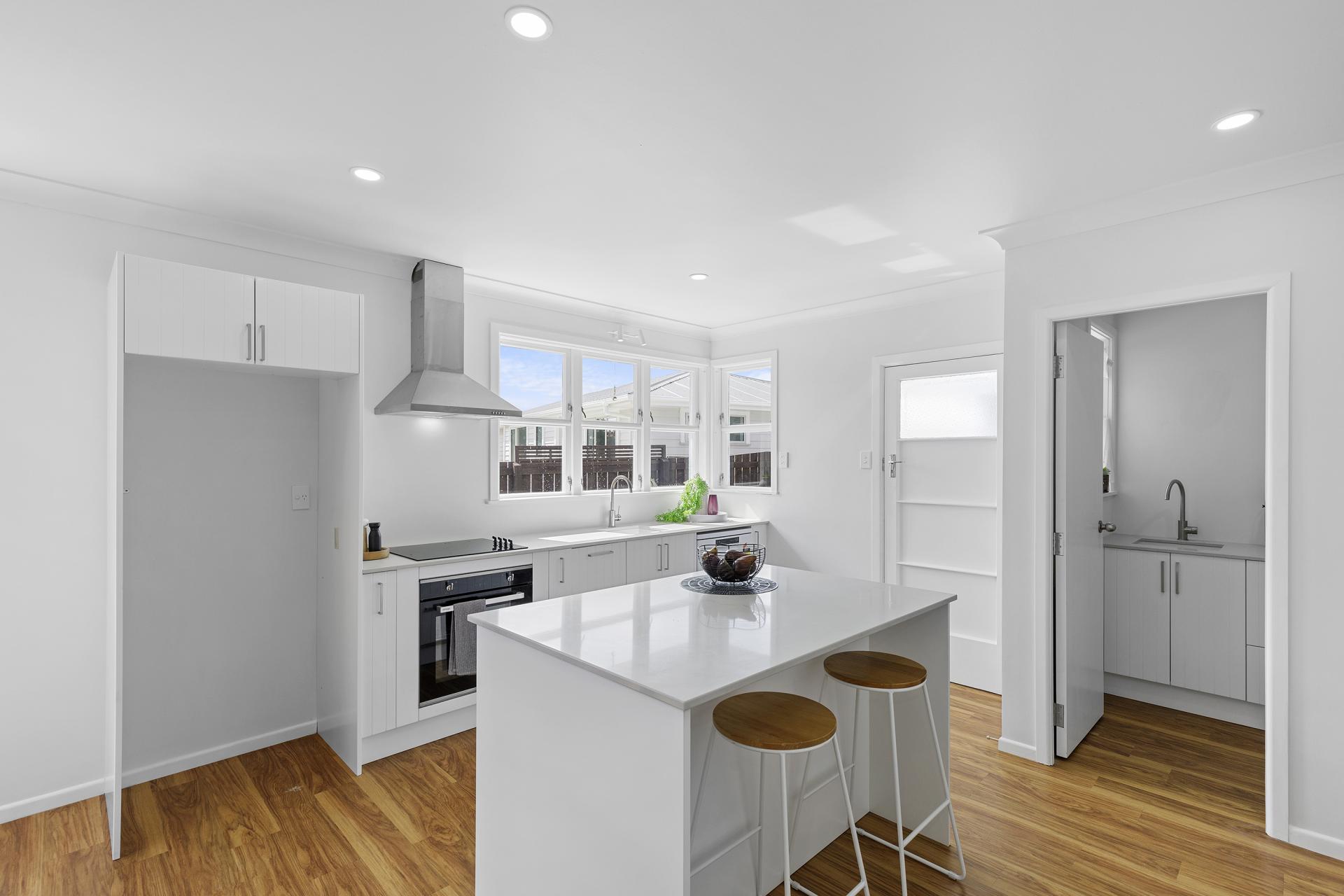 162 Queen Street, Levin