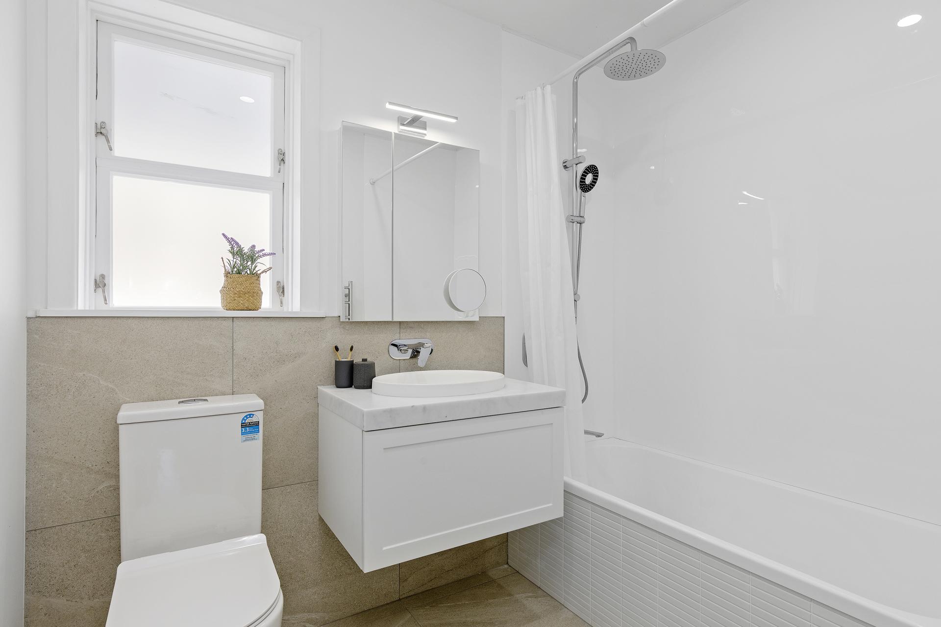 162 Queen Street, Levin