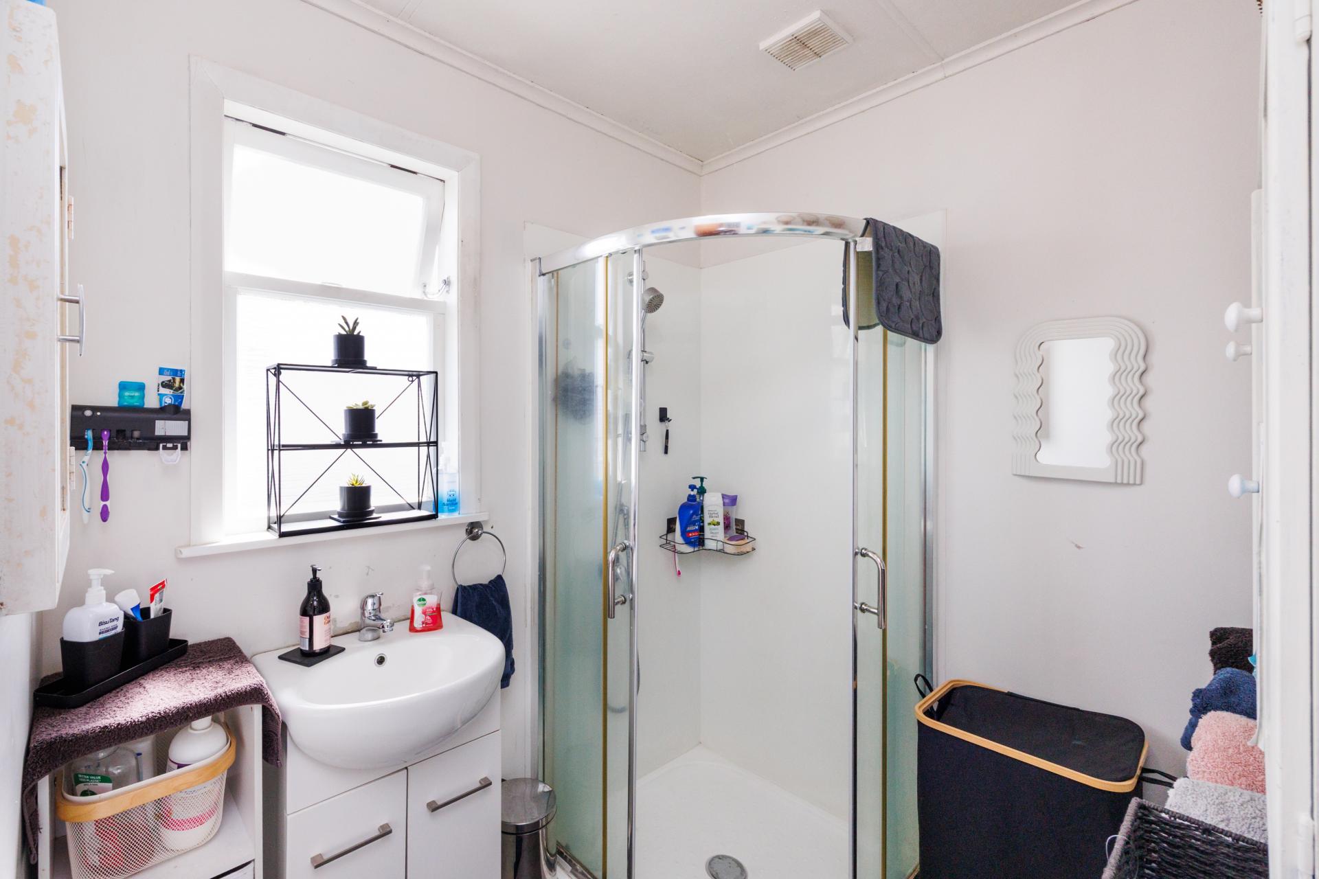 108 Highbury Avenue, Highbury